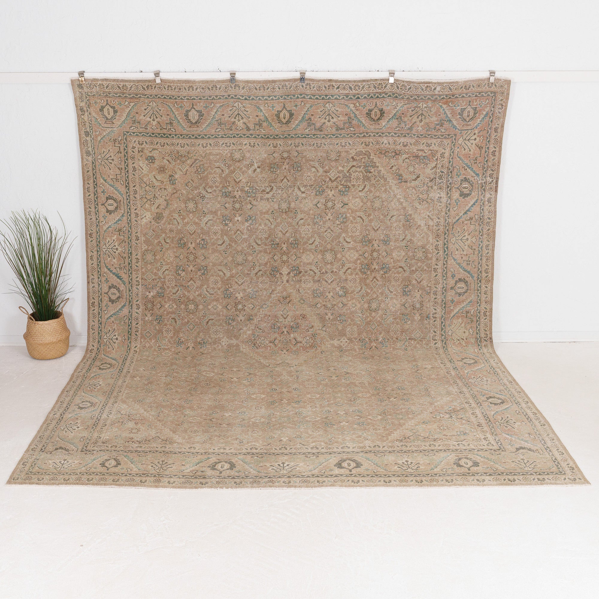 Belanin - Vintage Persian Area Rug