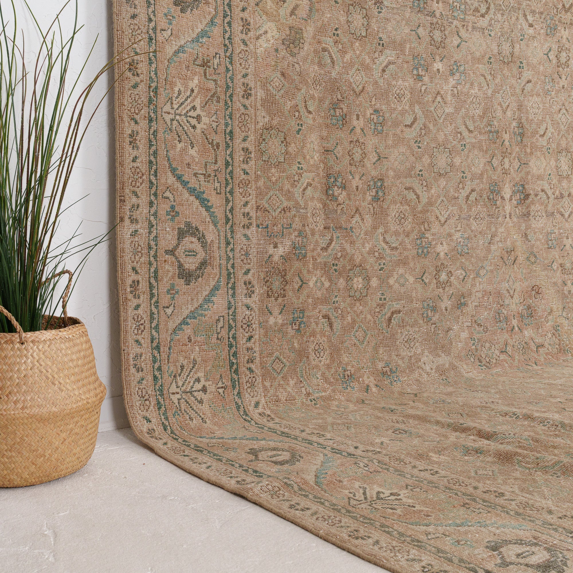 Belanin - Vintage Persian Area Rug