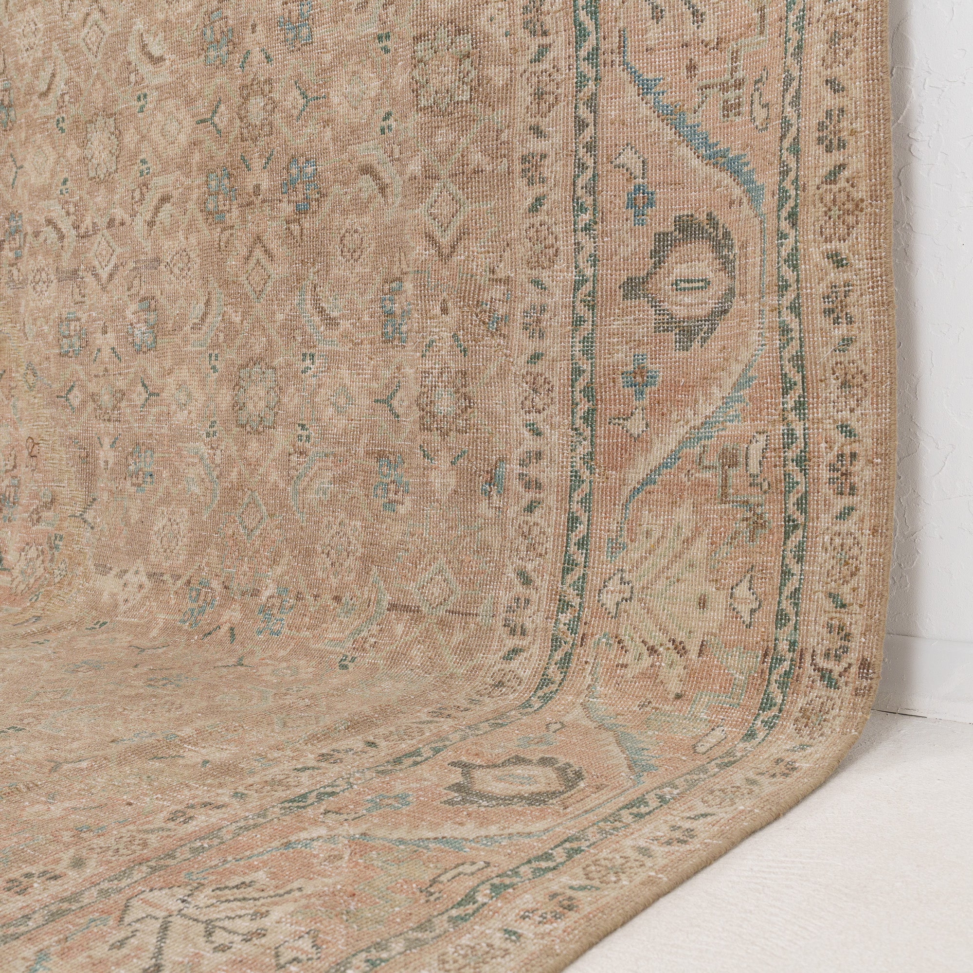 Belanin - Vintage Persian Area Rug