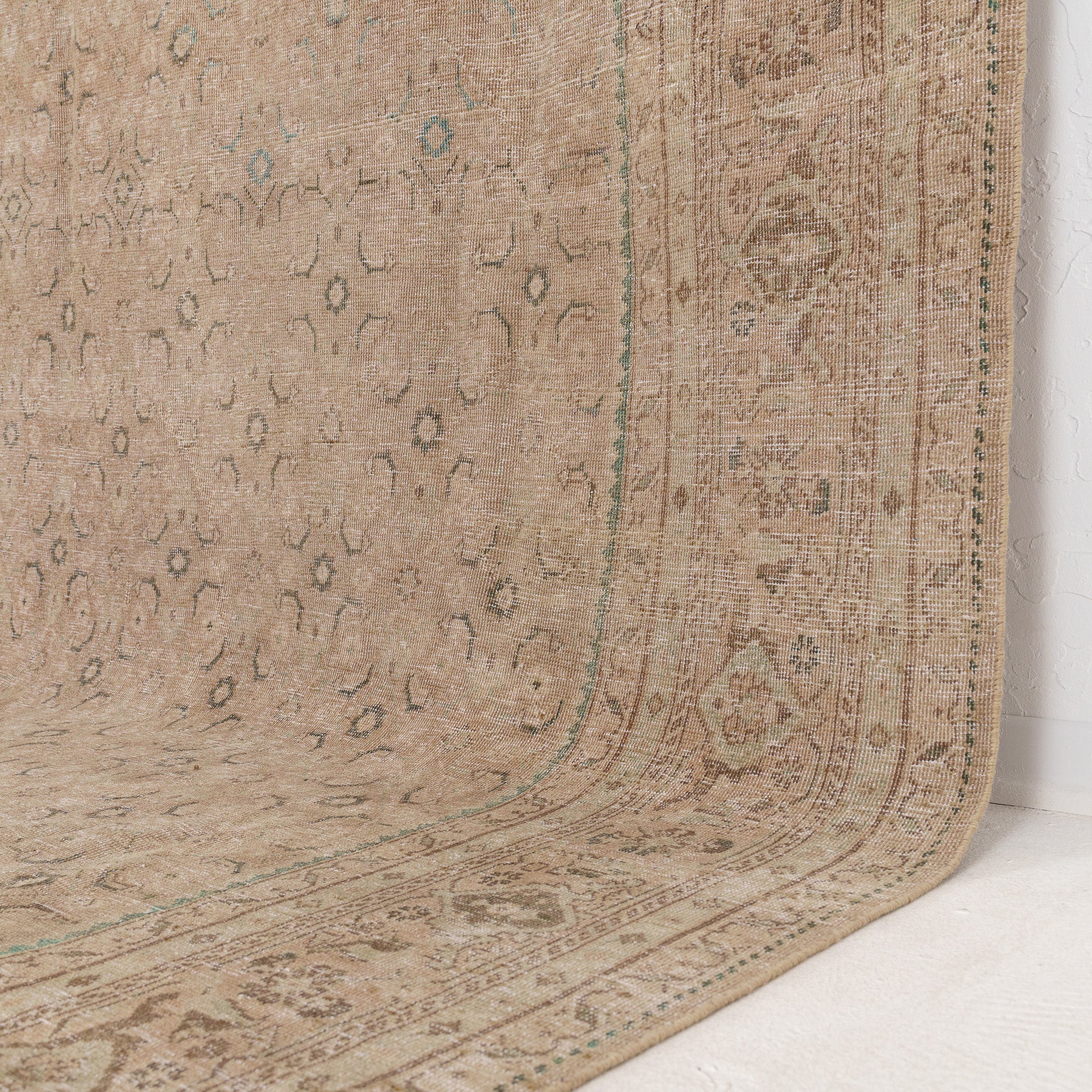 Belanine - Vintage Persian Area Rug