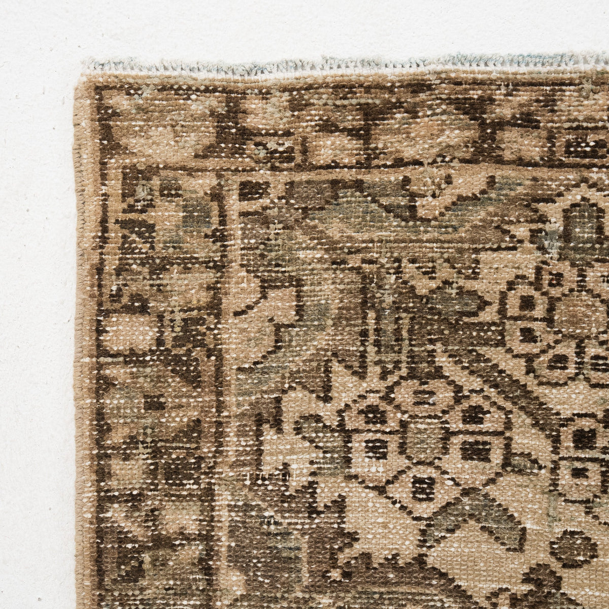 Lyravine - Vintage Persian Area Rug