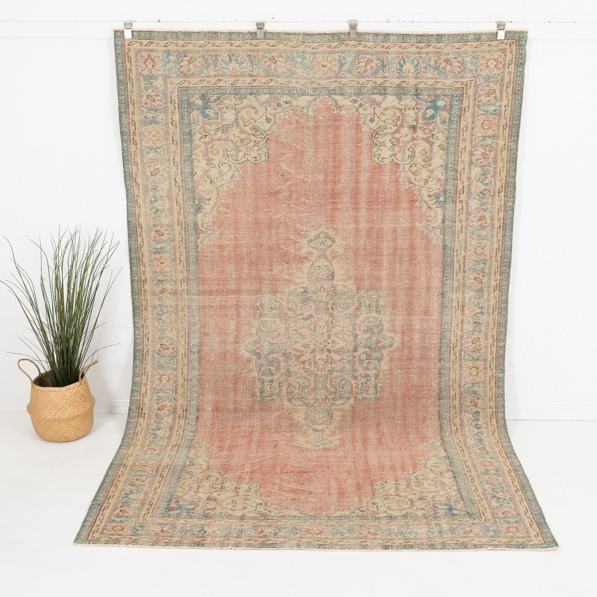 Kaliria - Vintage Turkish Area Rug