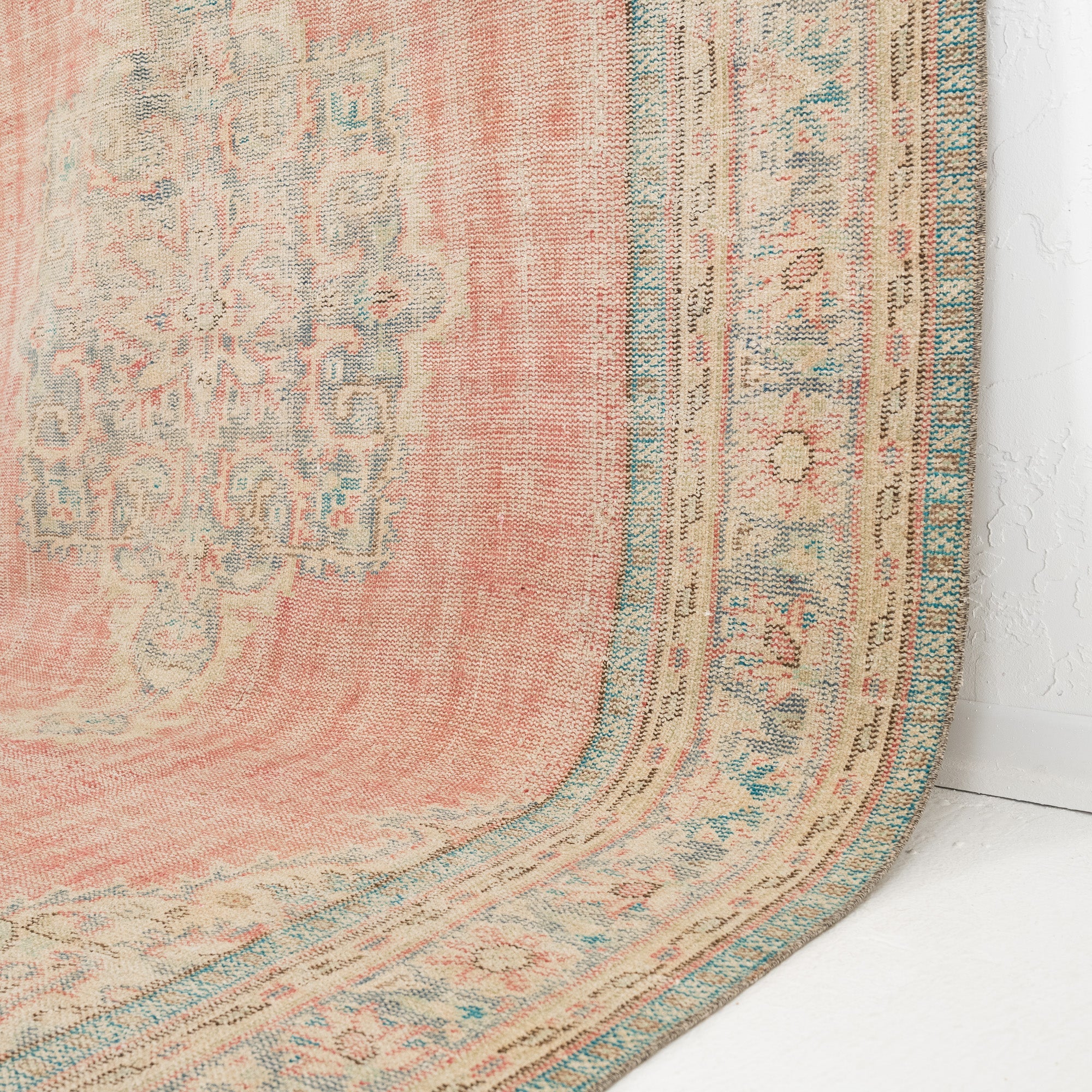 Kaliria - Vintage Turkish Area Rug