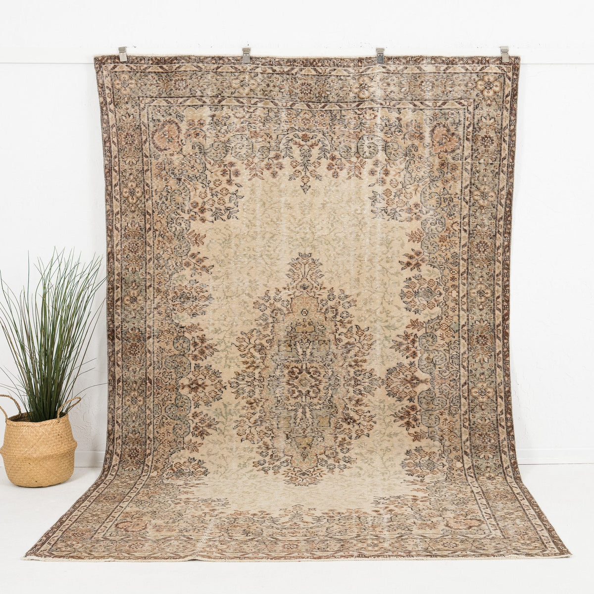 Lysendrae - Vintage Turkish Area Rug