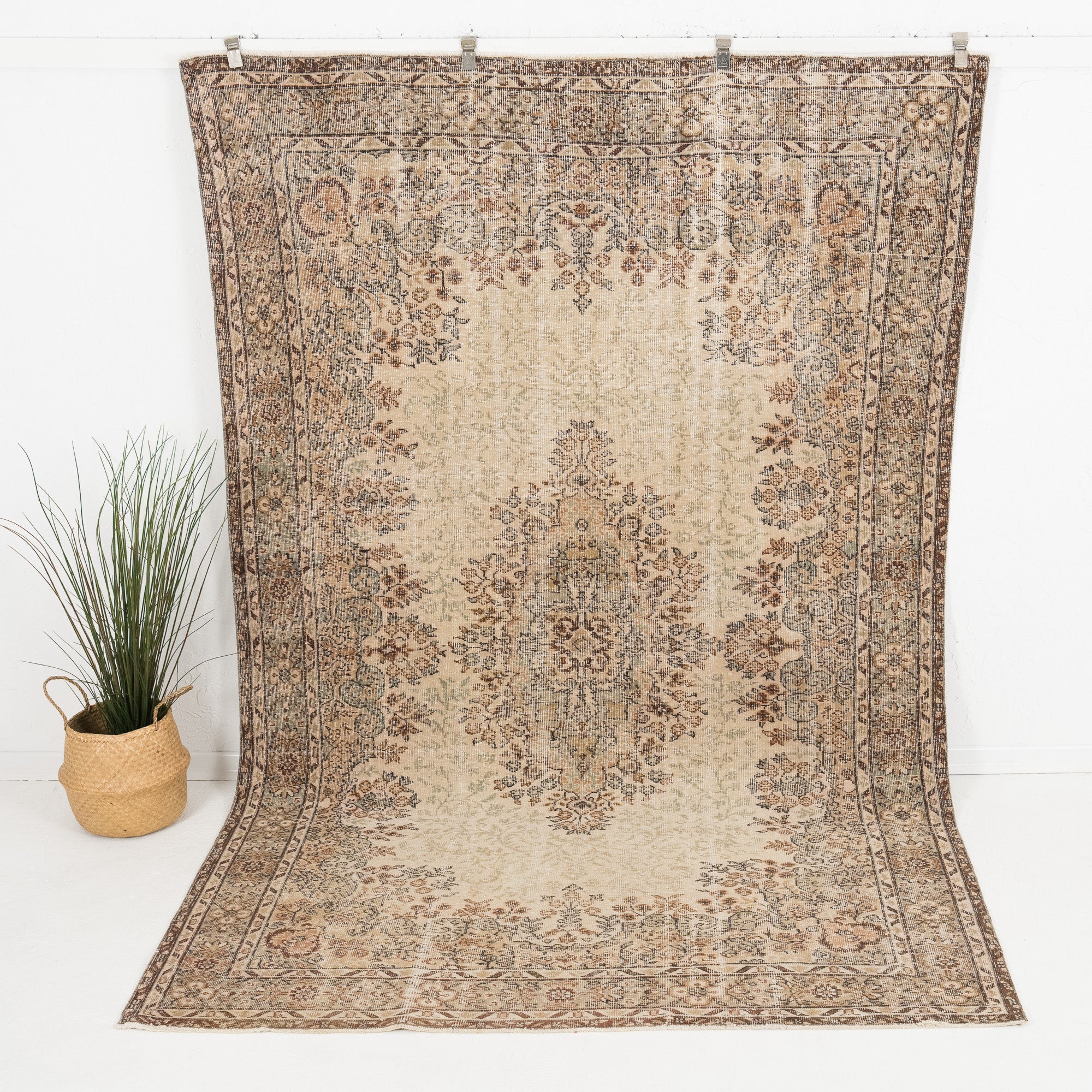 Lysendrae - Vintage Turkish Area Rug