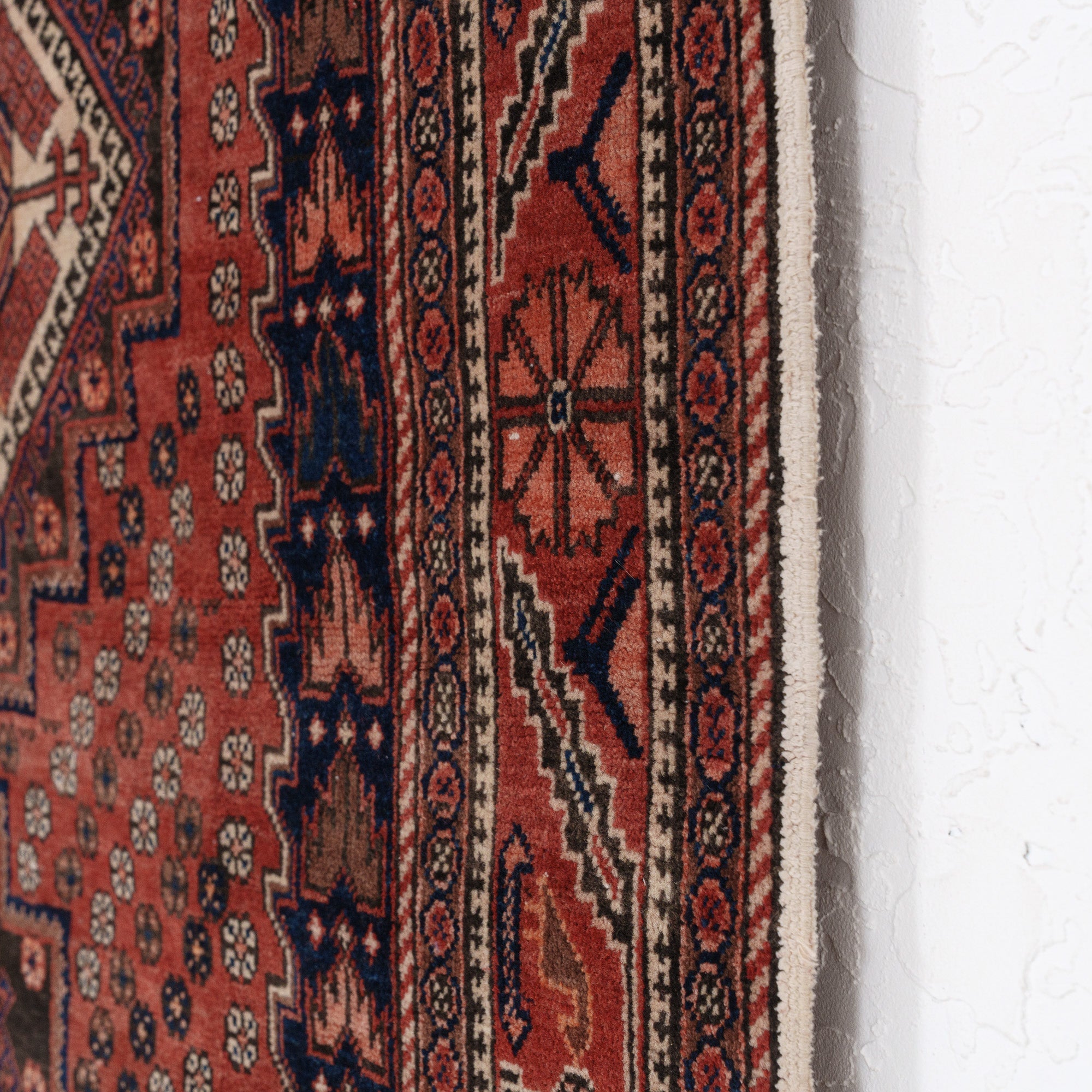 Maerinena - Vintage Persian Small Rug