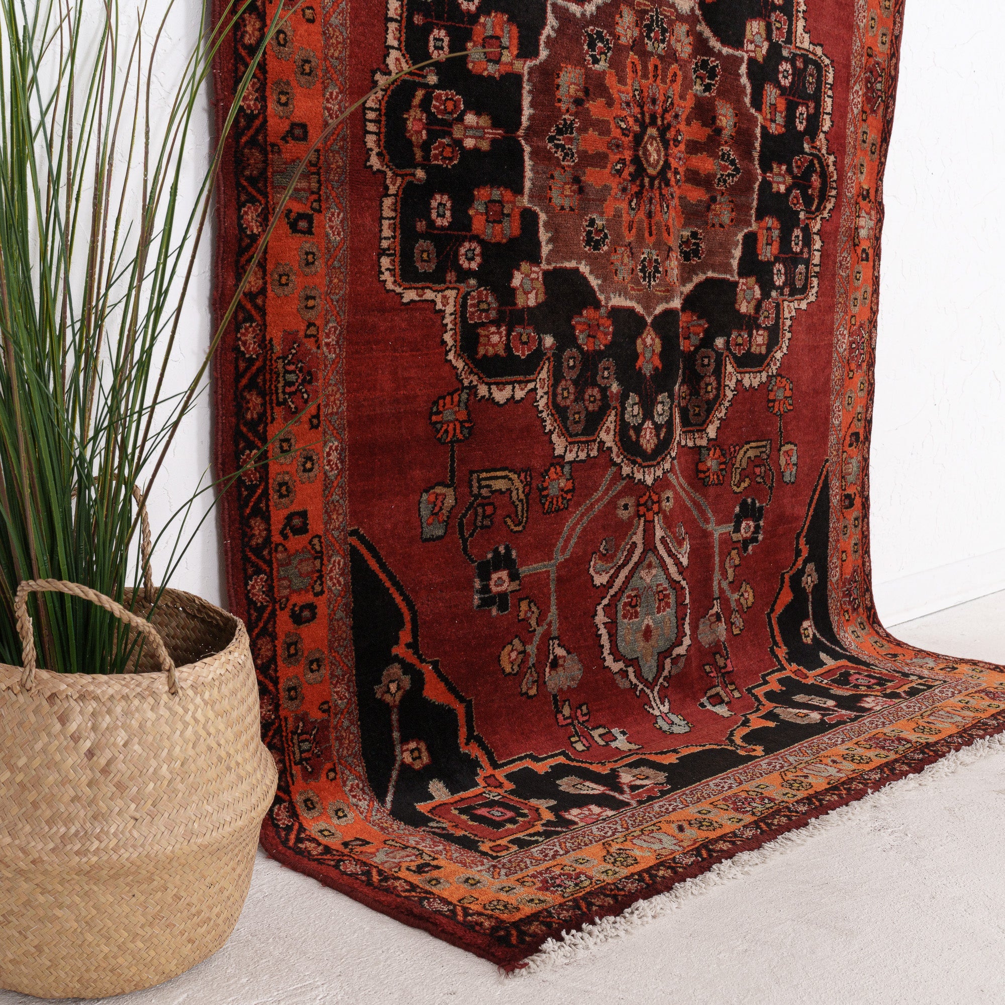Laerisess - Vintage Persian Small Rug