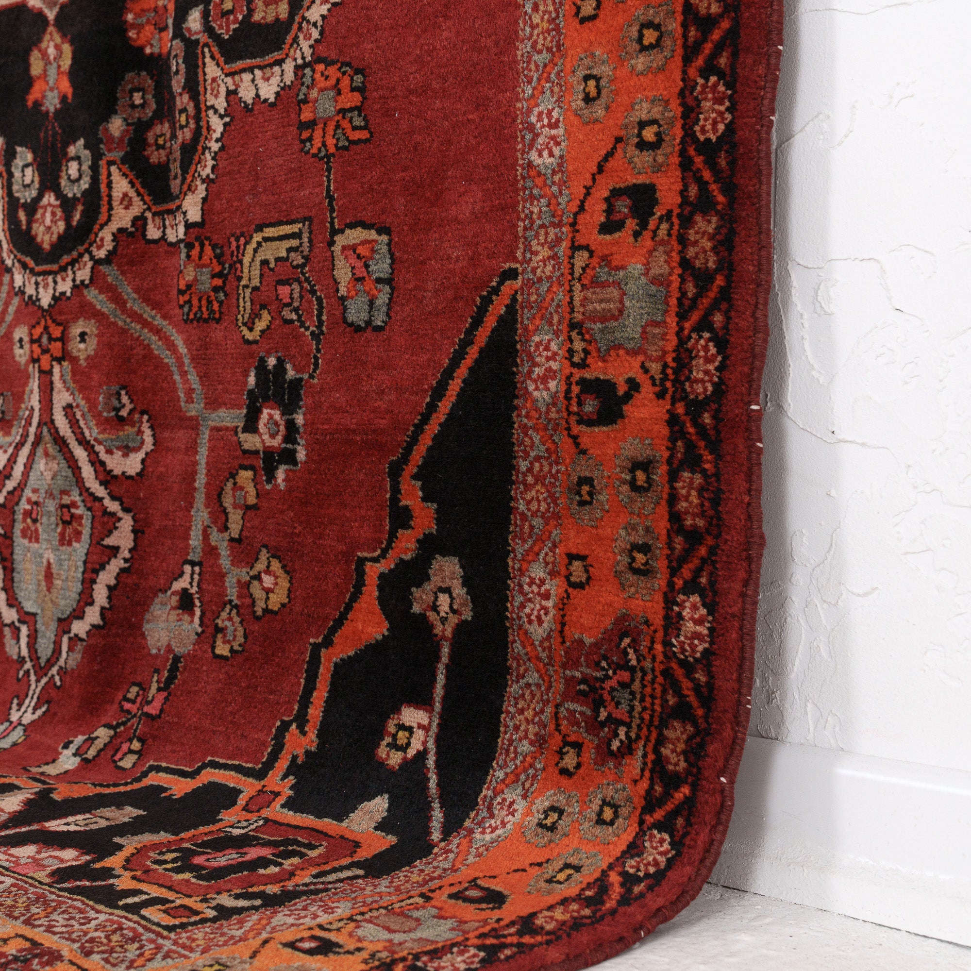 Laerisess - Vintage Persian Small Rug