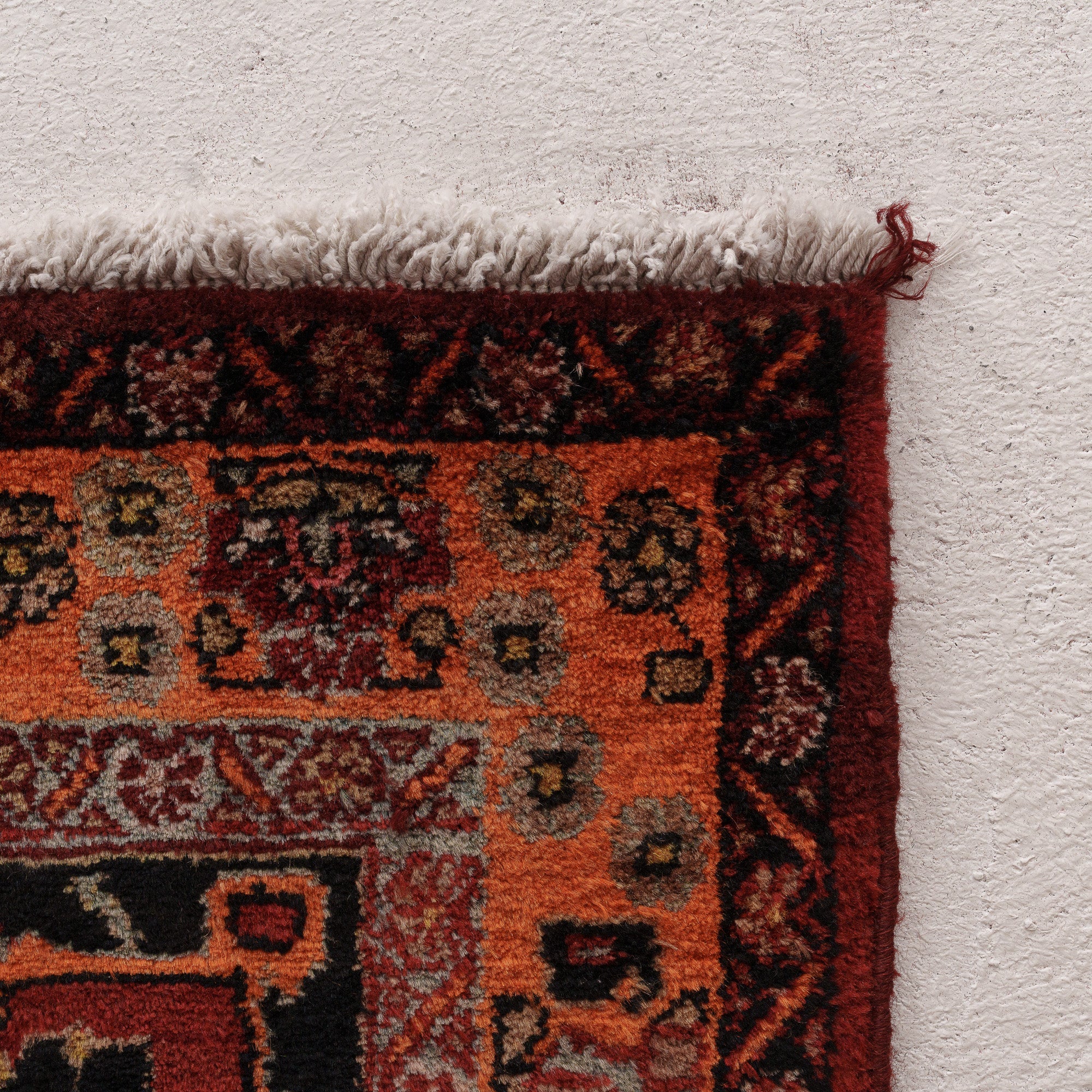 Laerisess - Vintage Persian Small Rug