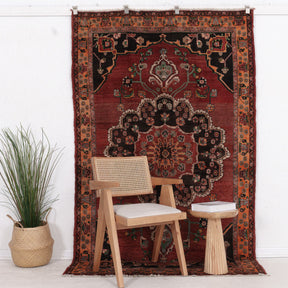 Laerisaria - Vintage Persian Small Rug