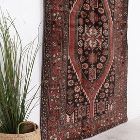 Laerisella - Vintage Persian Small Rug