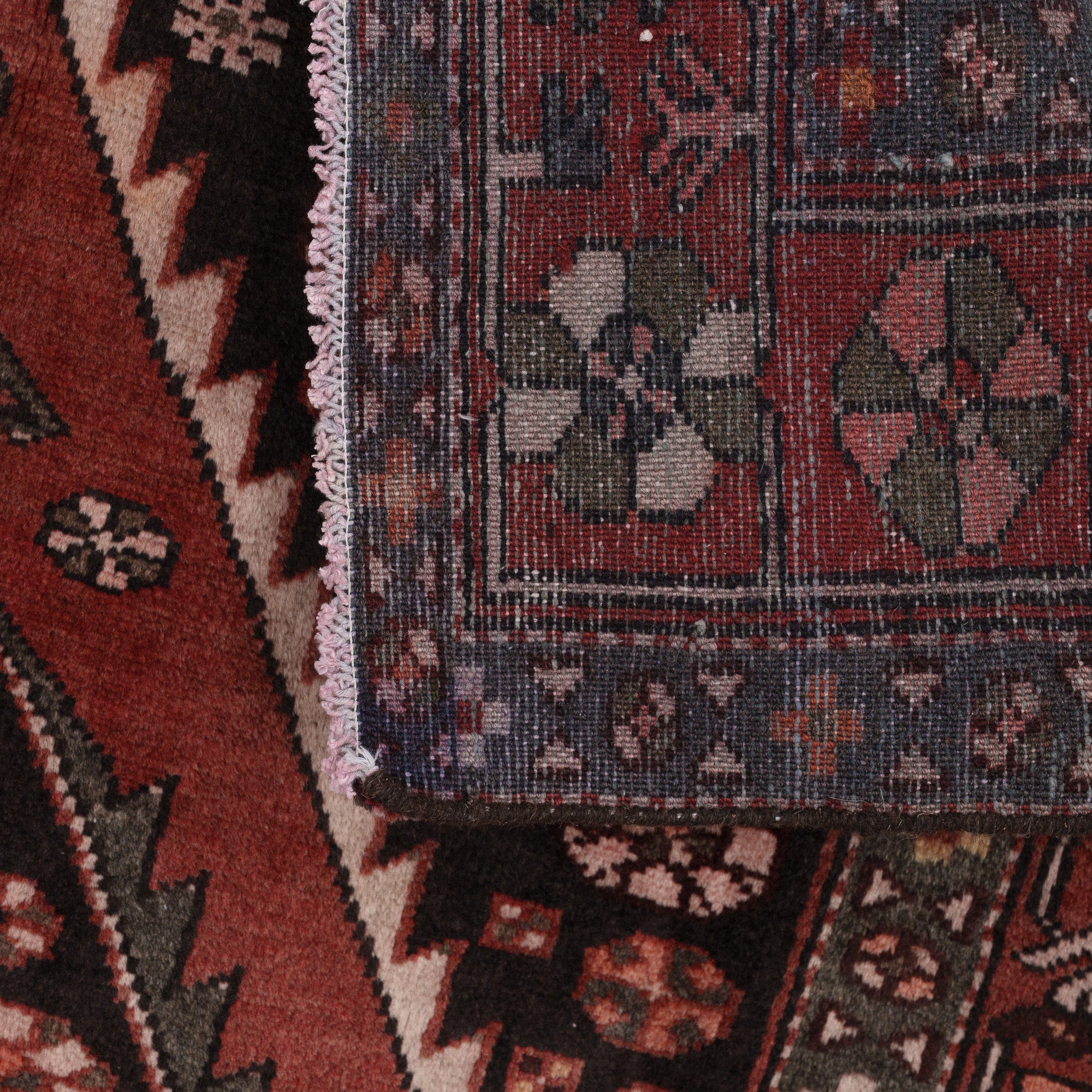 Laerisella - Vintage Persian Small Rug
