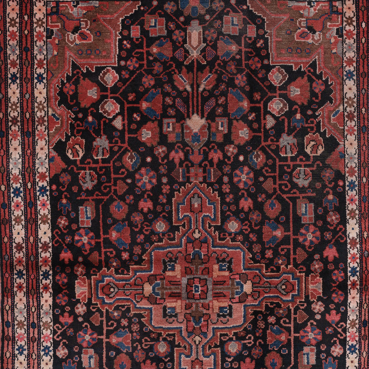 Laerisena - Vintage Persian Small Rug