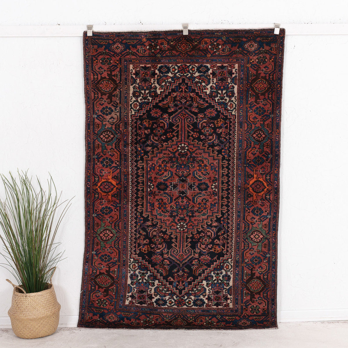 Laerisia - Vintage Persian Small Rug