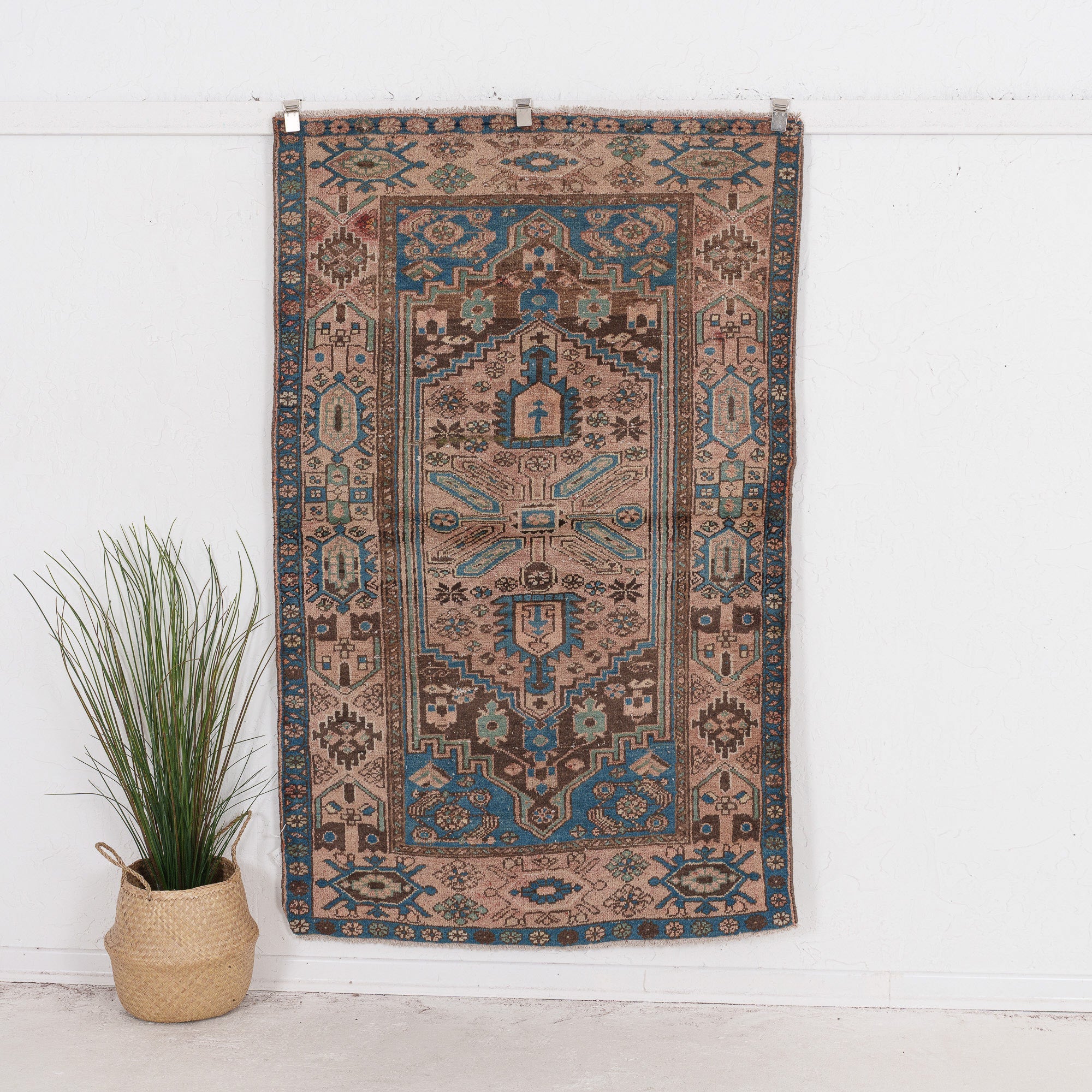 Kaeliness - Vintage Persian Small Rug