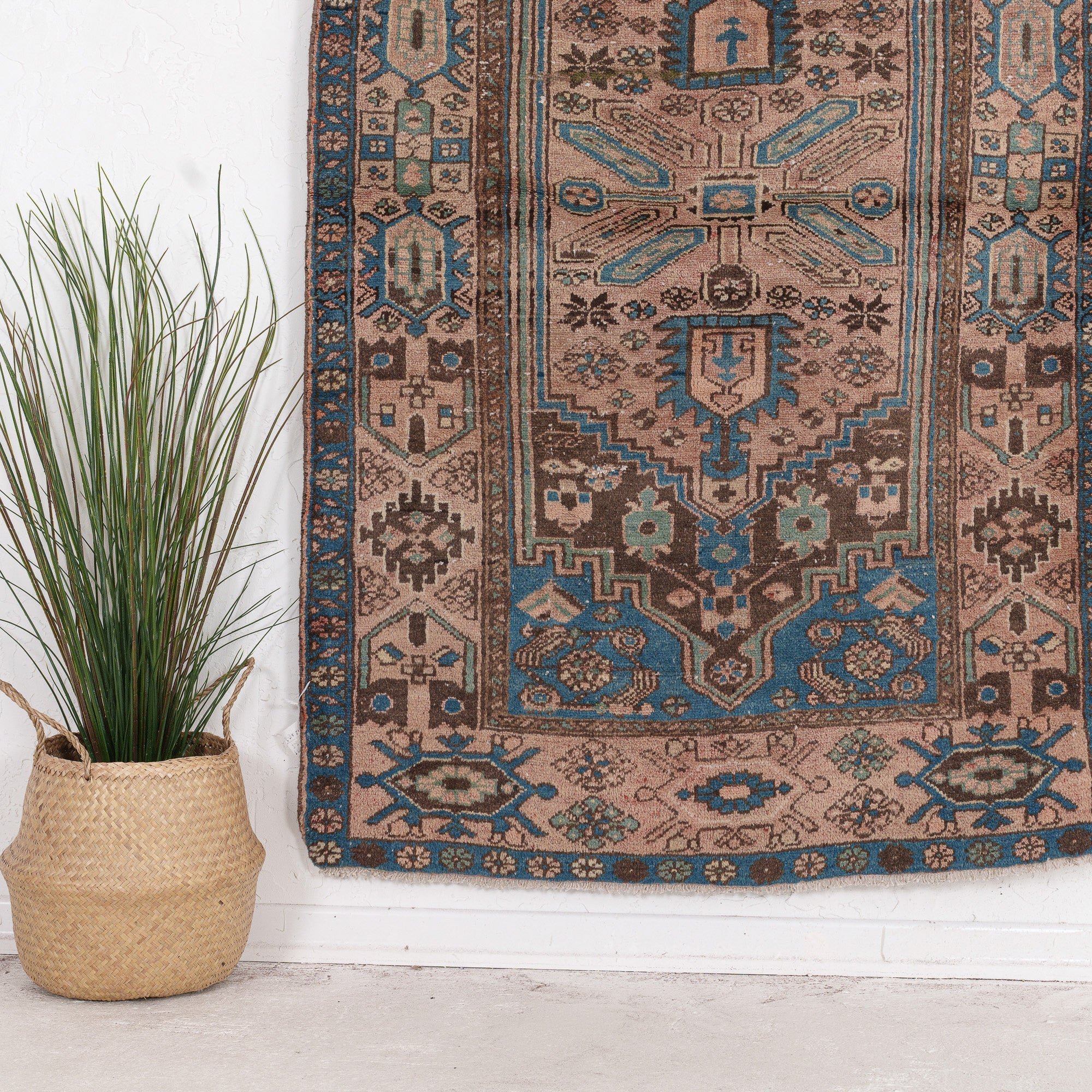Kaeliness - Vintage Persian Small Rug
