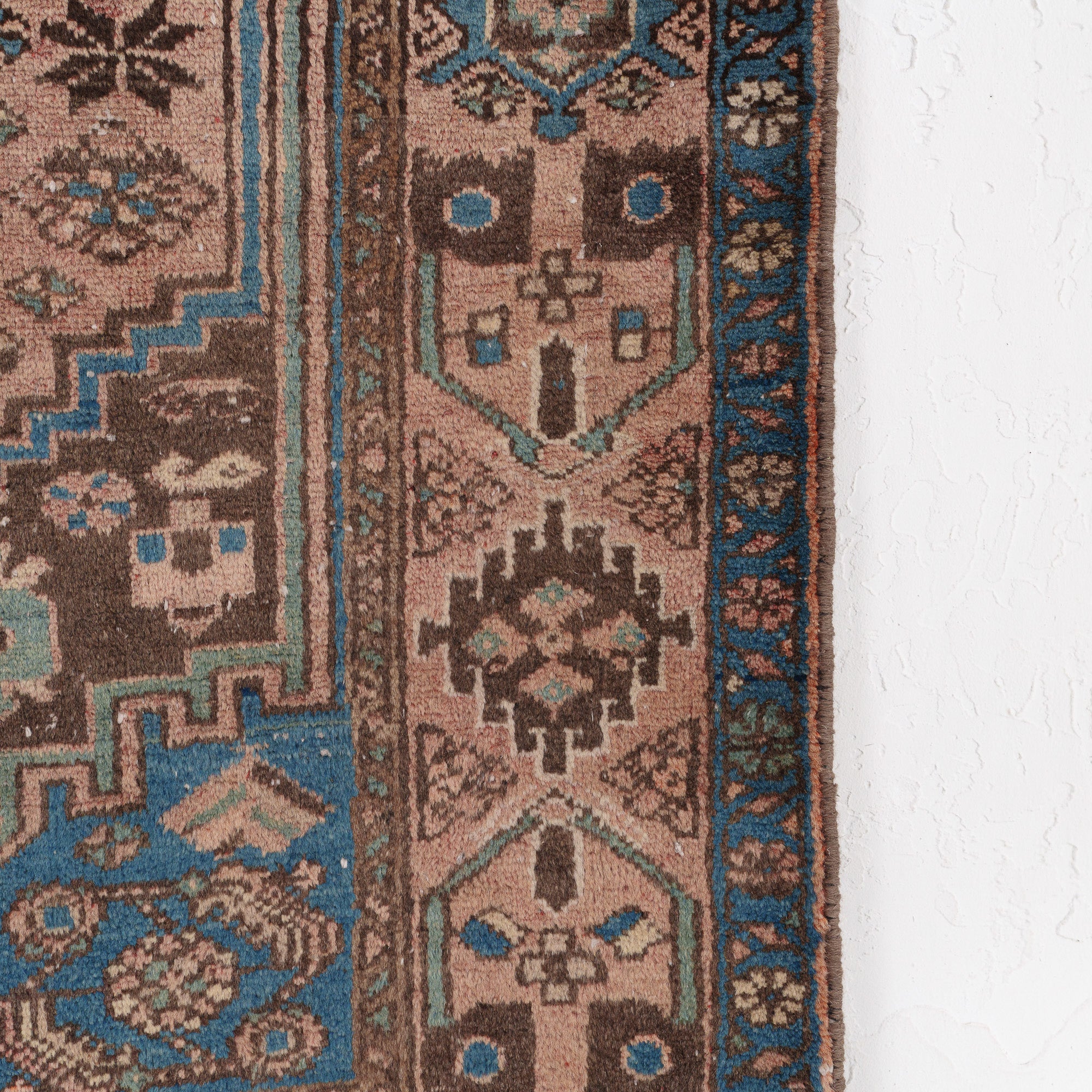 Kaeliness - Vintage Persian Small Rug