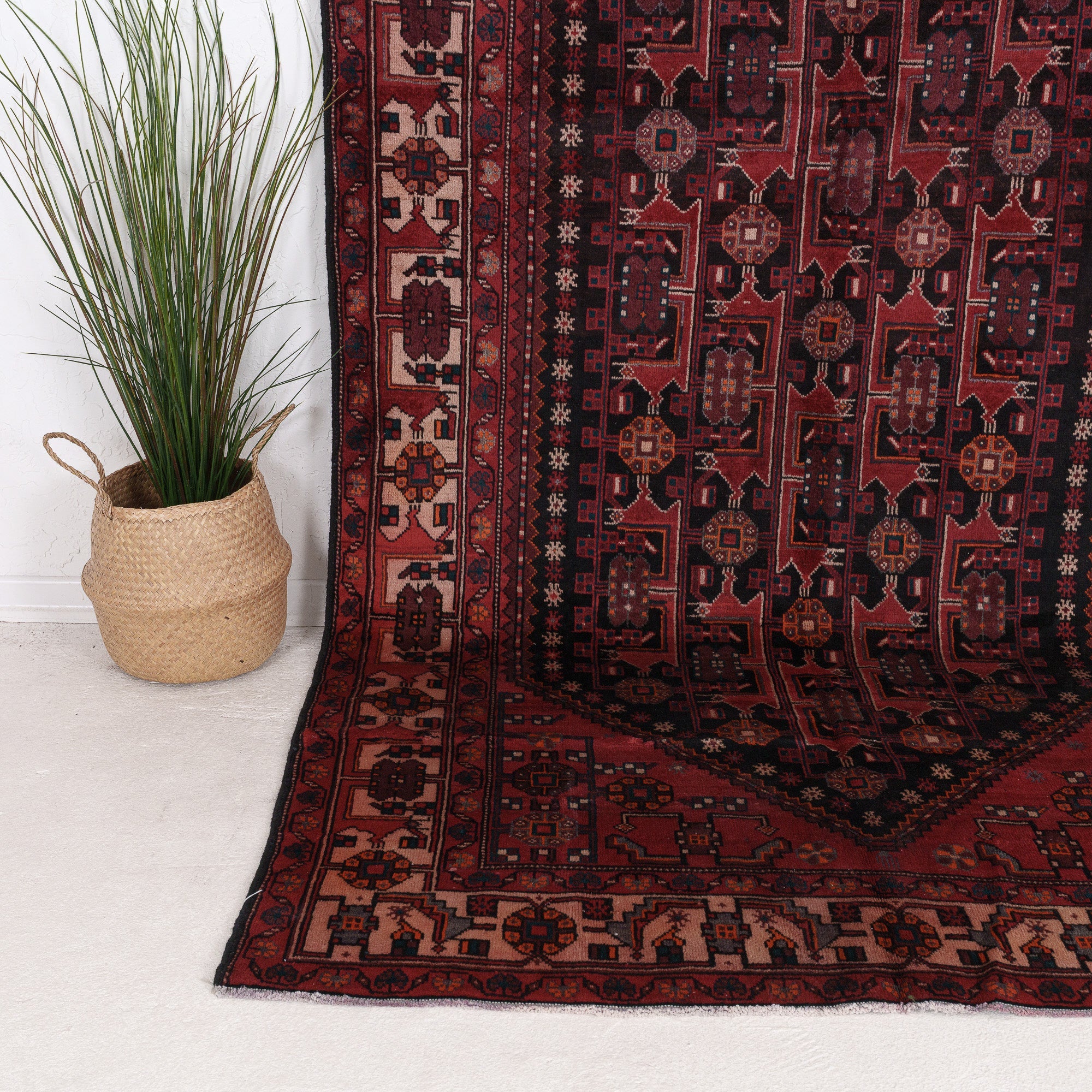 Kaelinin - Vintage Persian Area Rug