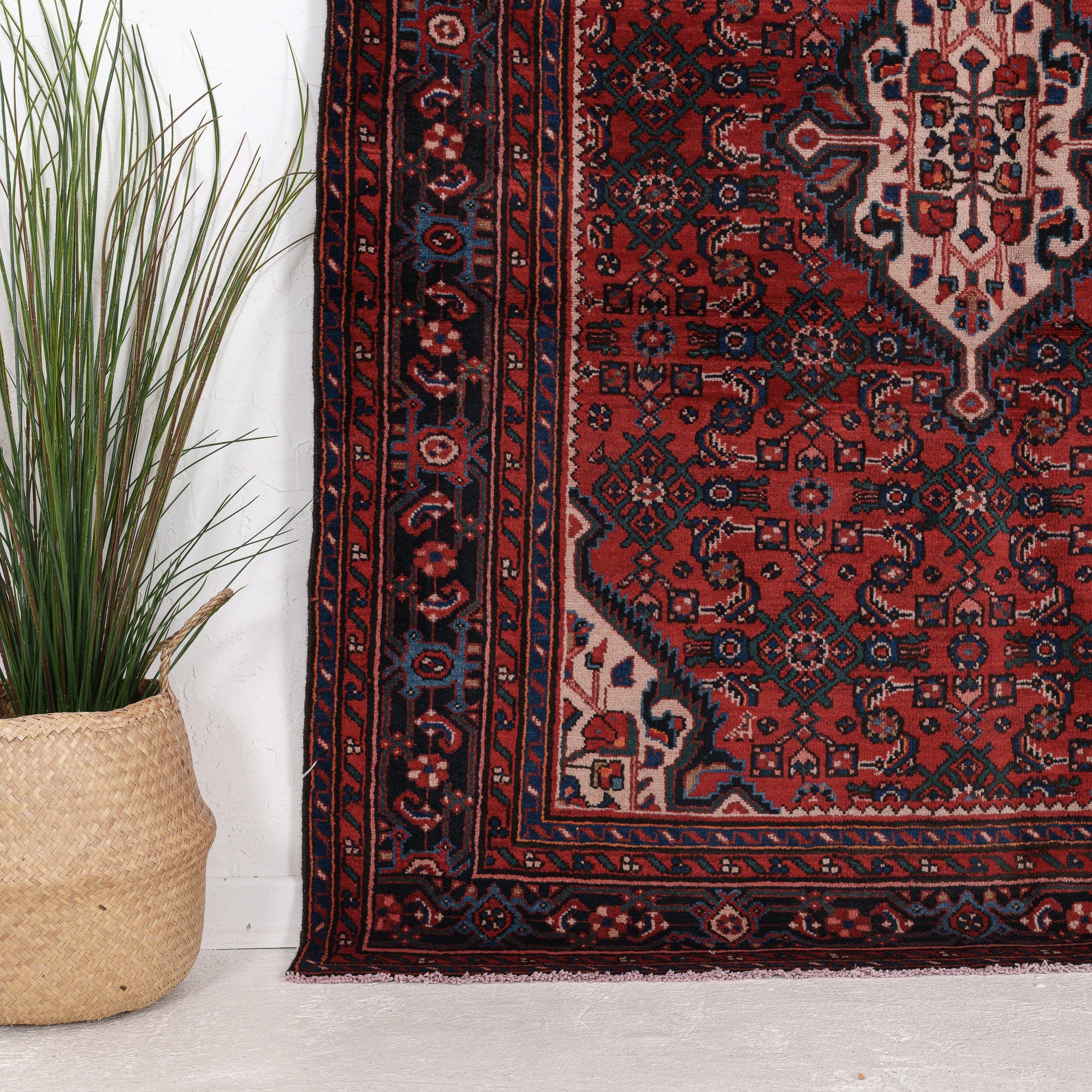 Kaelinella - Vintage Persian Small Rug