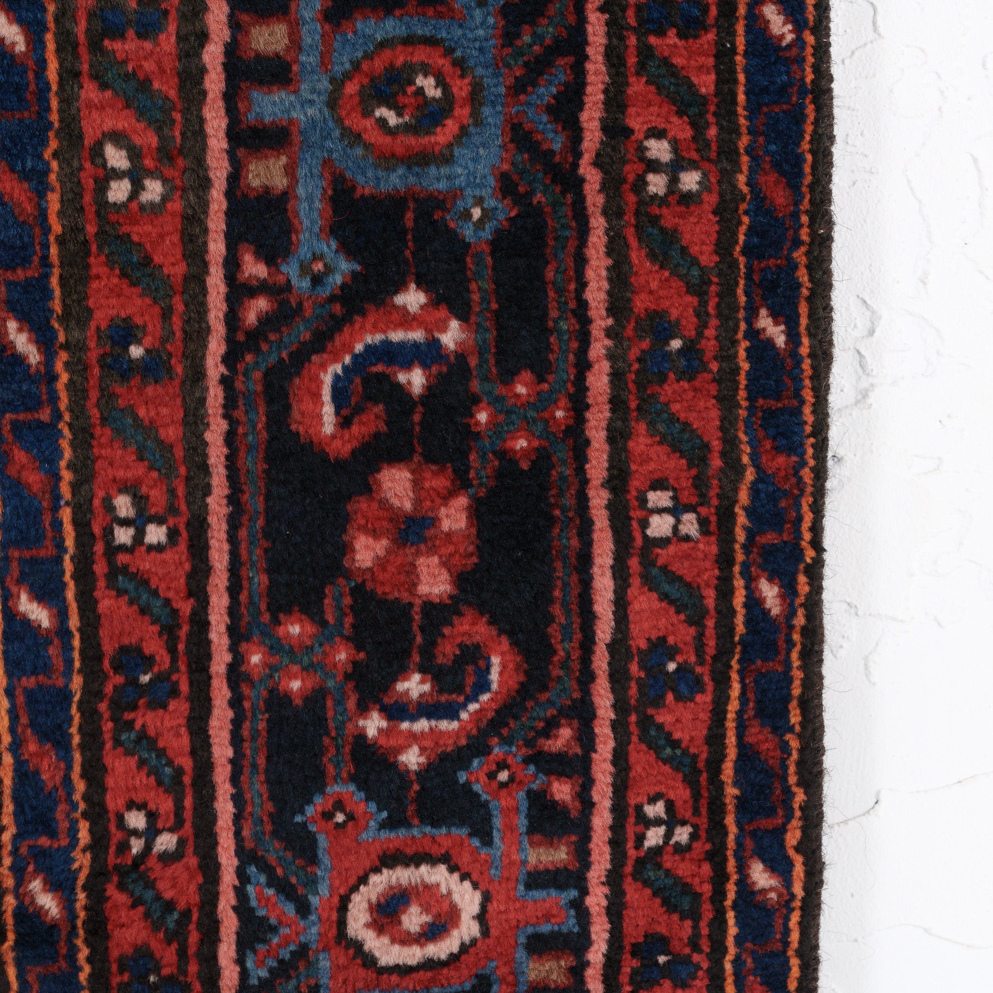 Kaelinella - Vintage Persian Small Rug