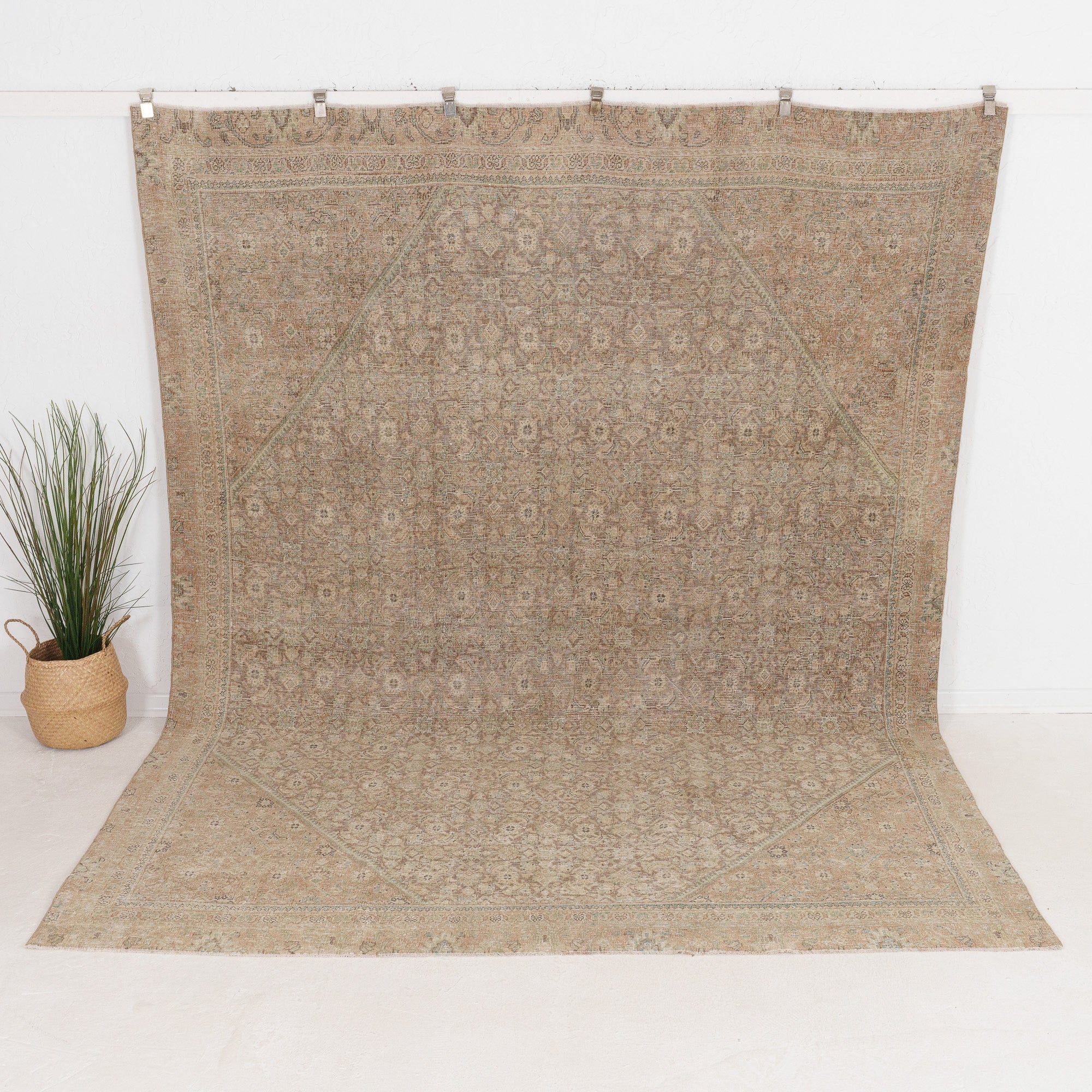 Arelena - Vintage Persian Area Rug