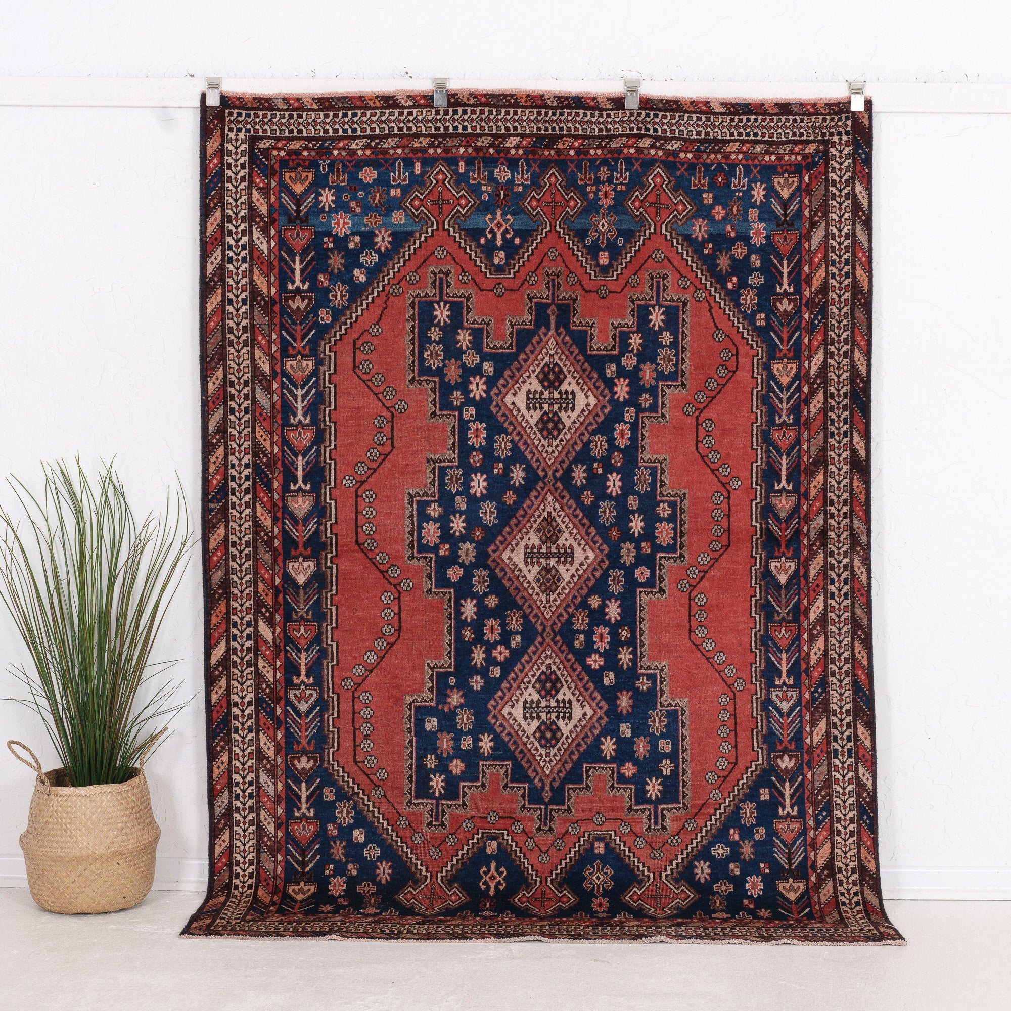 Jaerisara - Vintage Persian Area Rug
