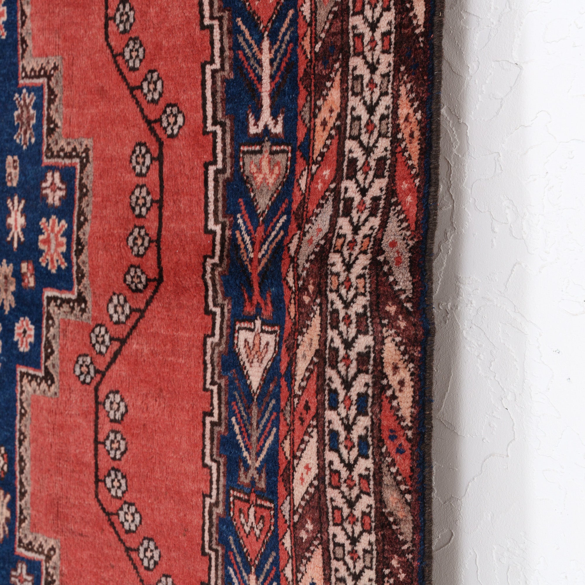 Jaerisara - Vintage Persian Area Rug