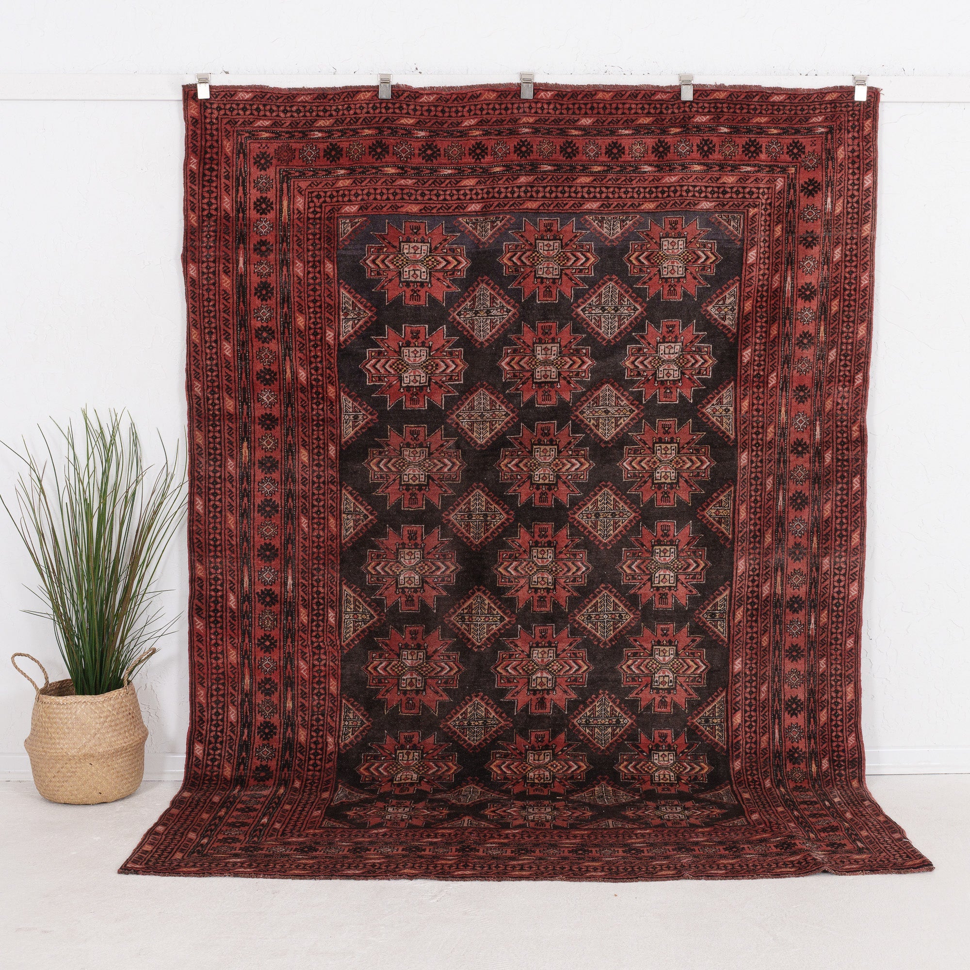 6' x 9' - Vintage Persian Area Rug, Red - Jaerisaria | Kuden Rugs