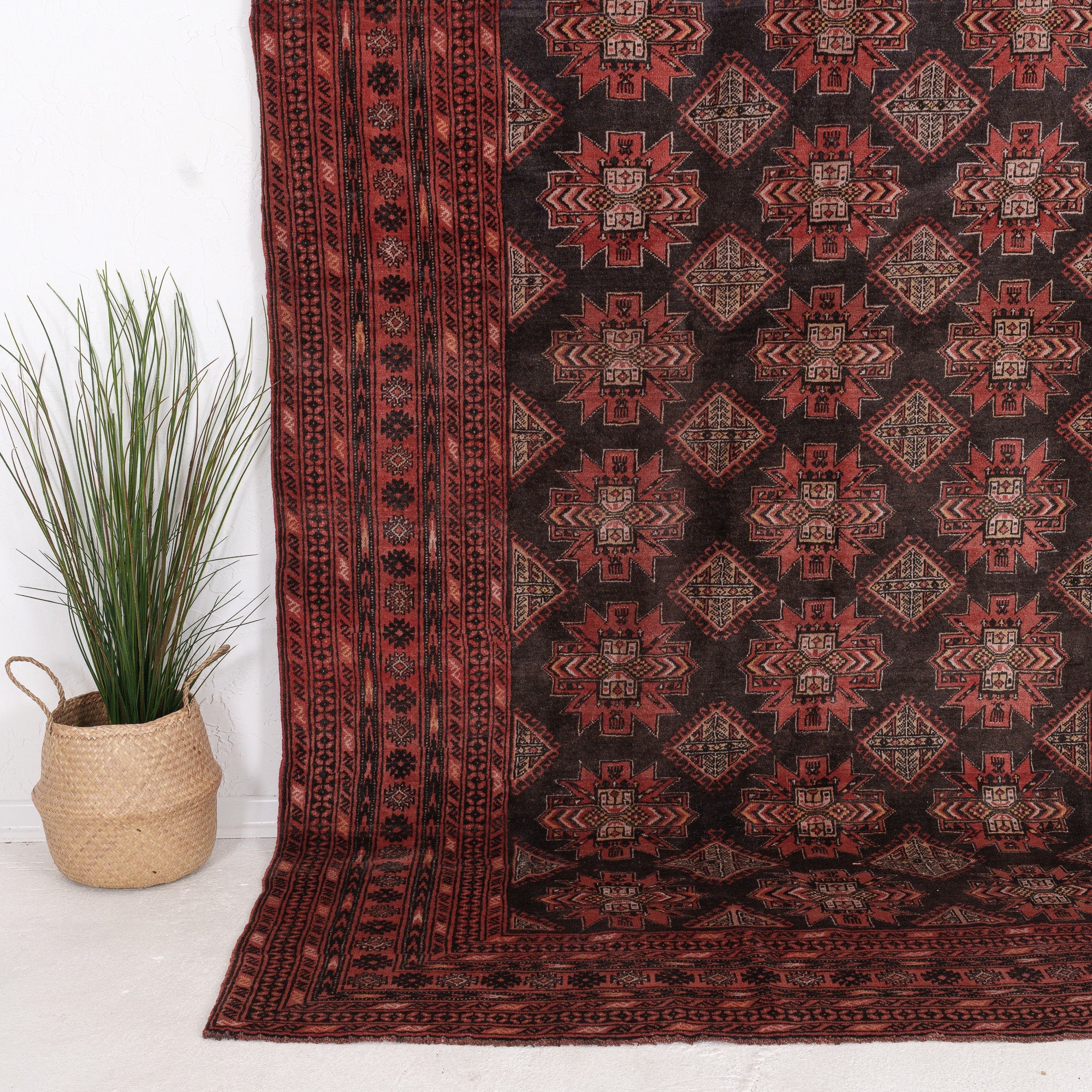 Jaerisaria - Vintage Persian Area Rug