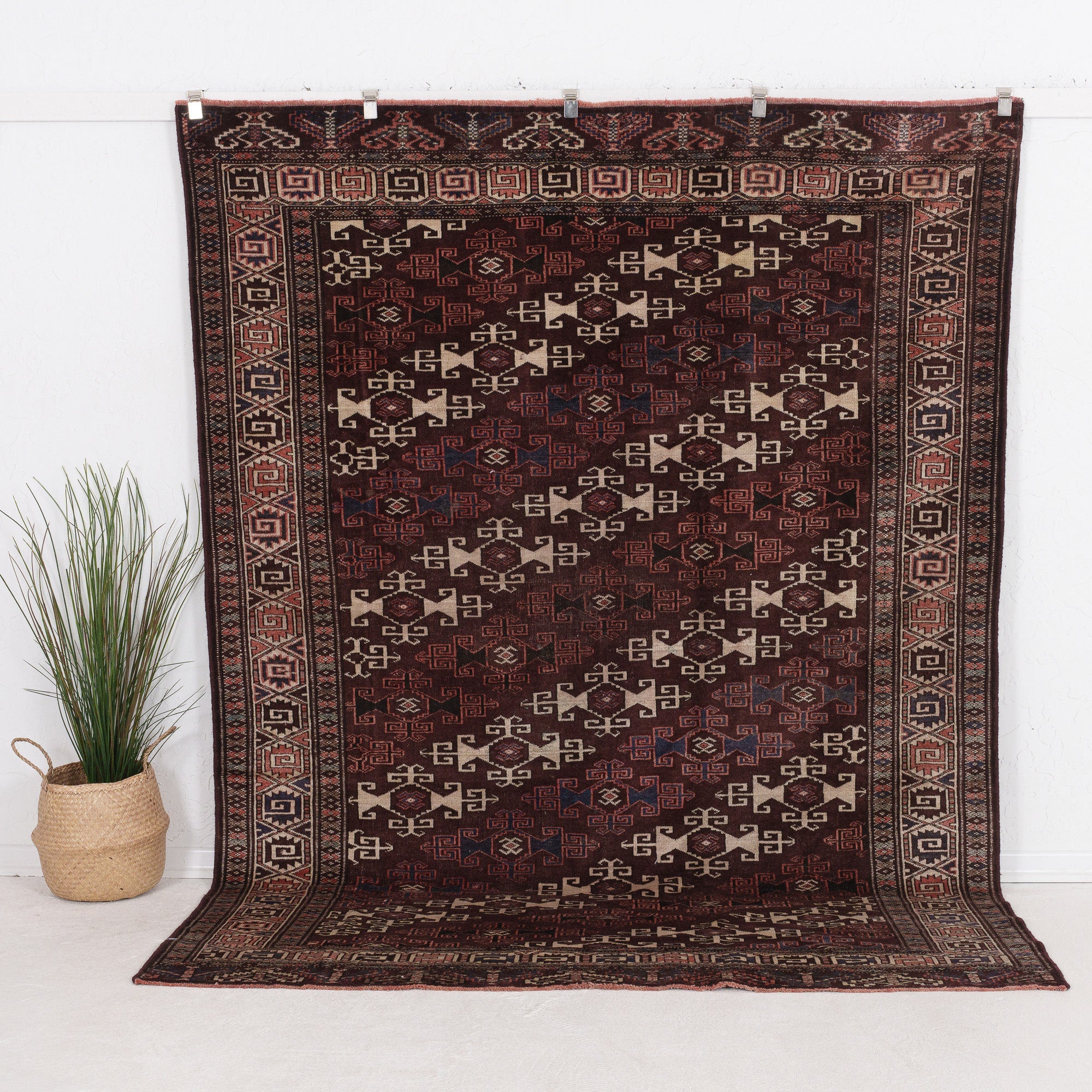 Jaerisess - Vintage Persian Area Rug