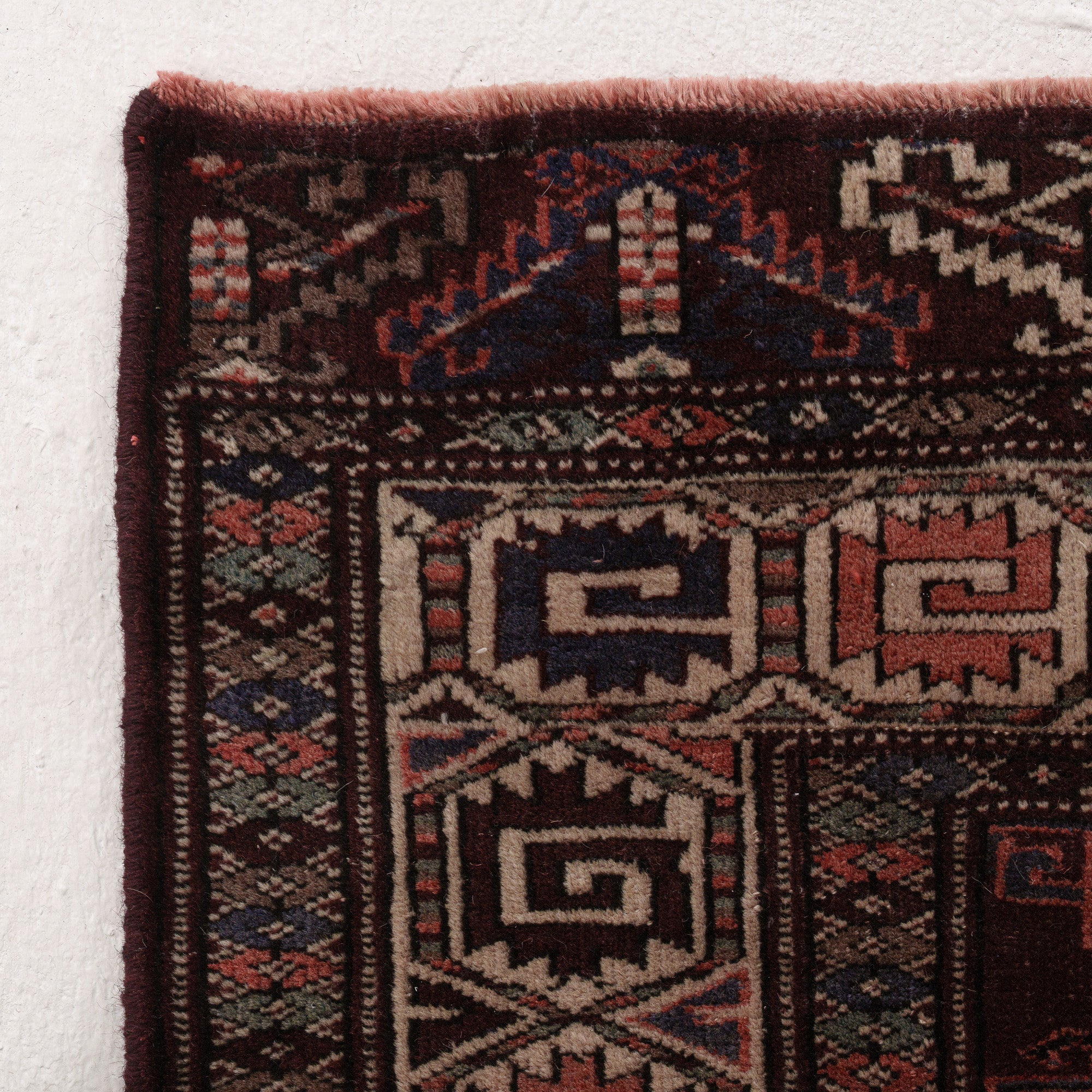 Jaerisess - Vintage Persian Area Rug