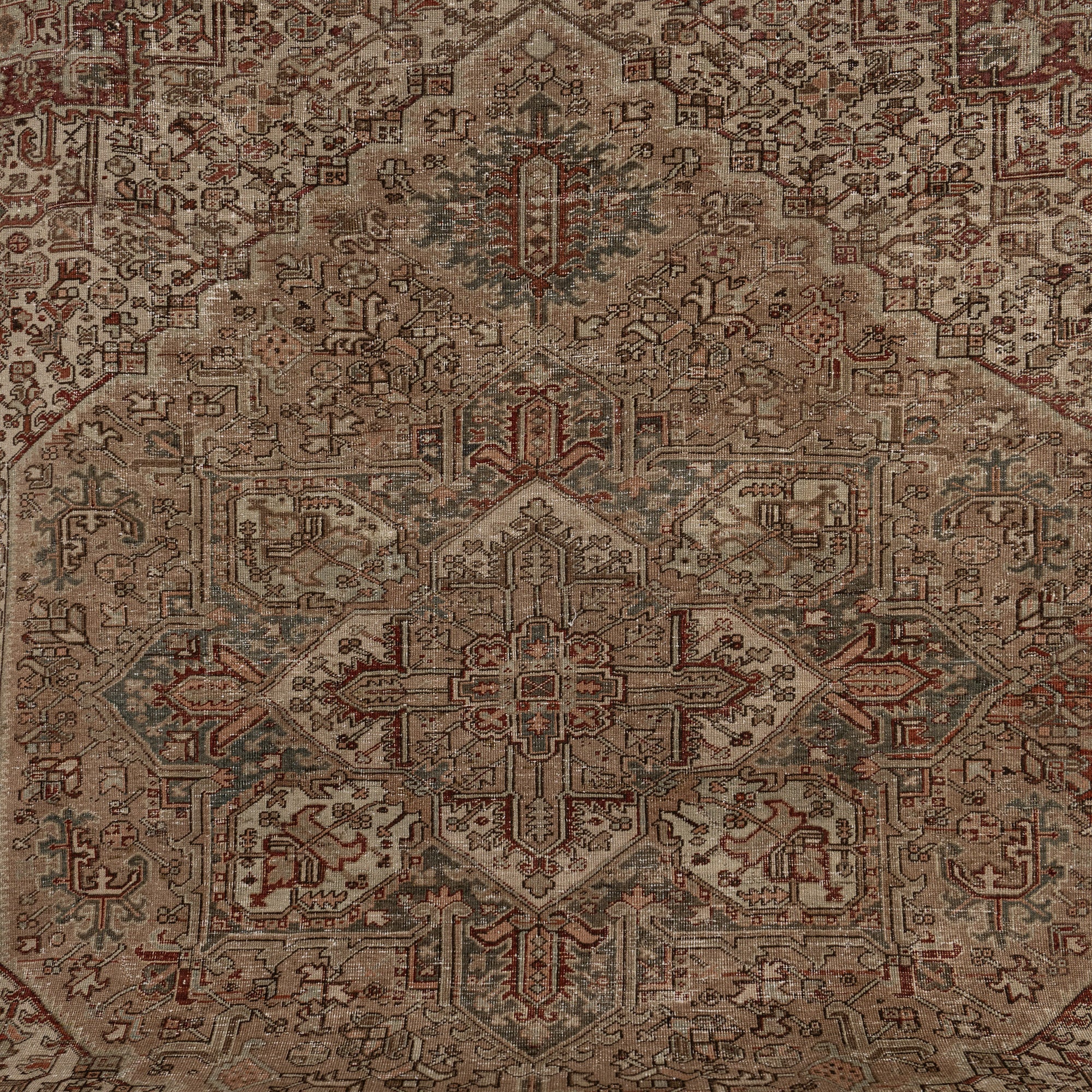 Faelith - Classic Turkish Rug, Vintage Heritage