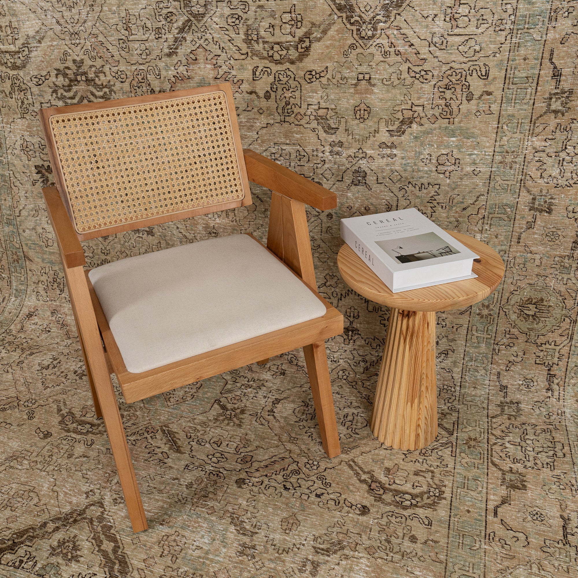 Azraya - Oriental Vintage Rug, Collector's Edition