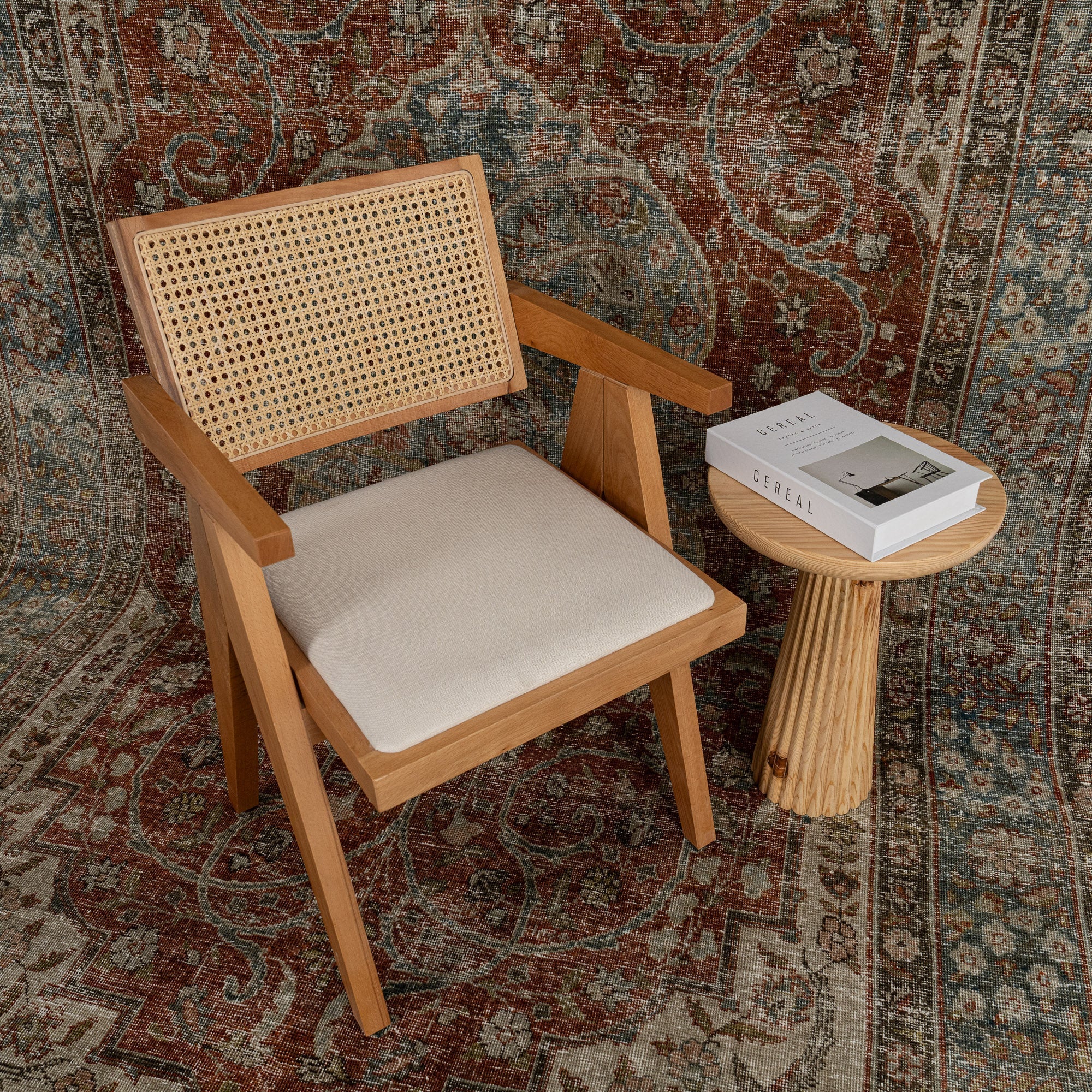 Ariselle - Persian Rug, Handcrafted & Timeless