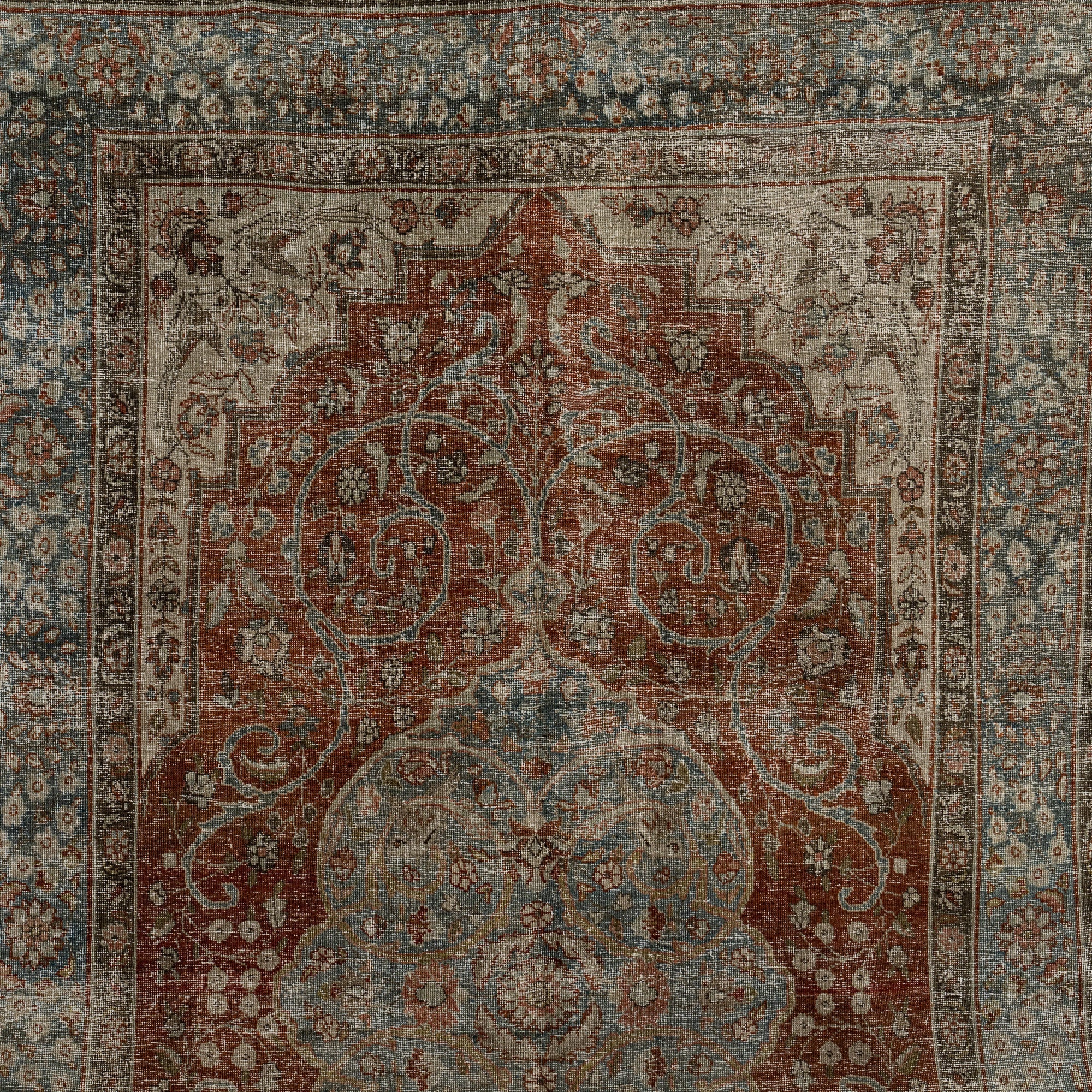 Ariselle - Oriental Rug, Exquisite Antique Design