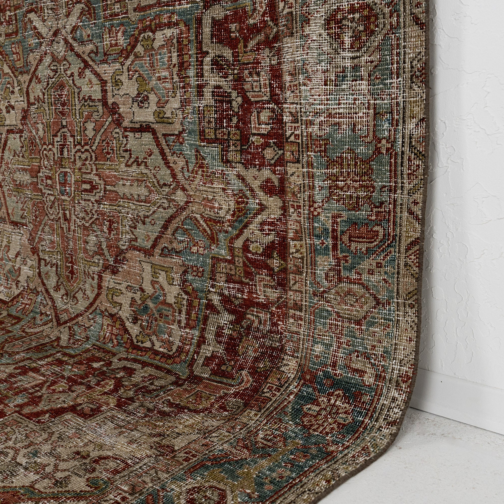 Sapphira - Oriental Vintage Rug, Collector's Edition