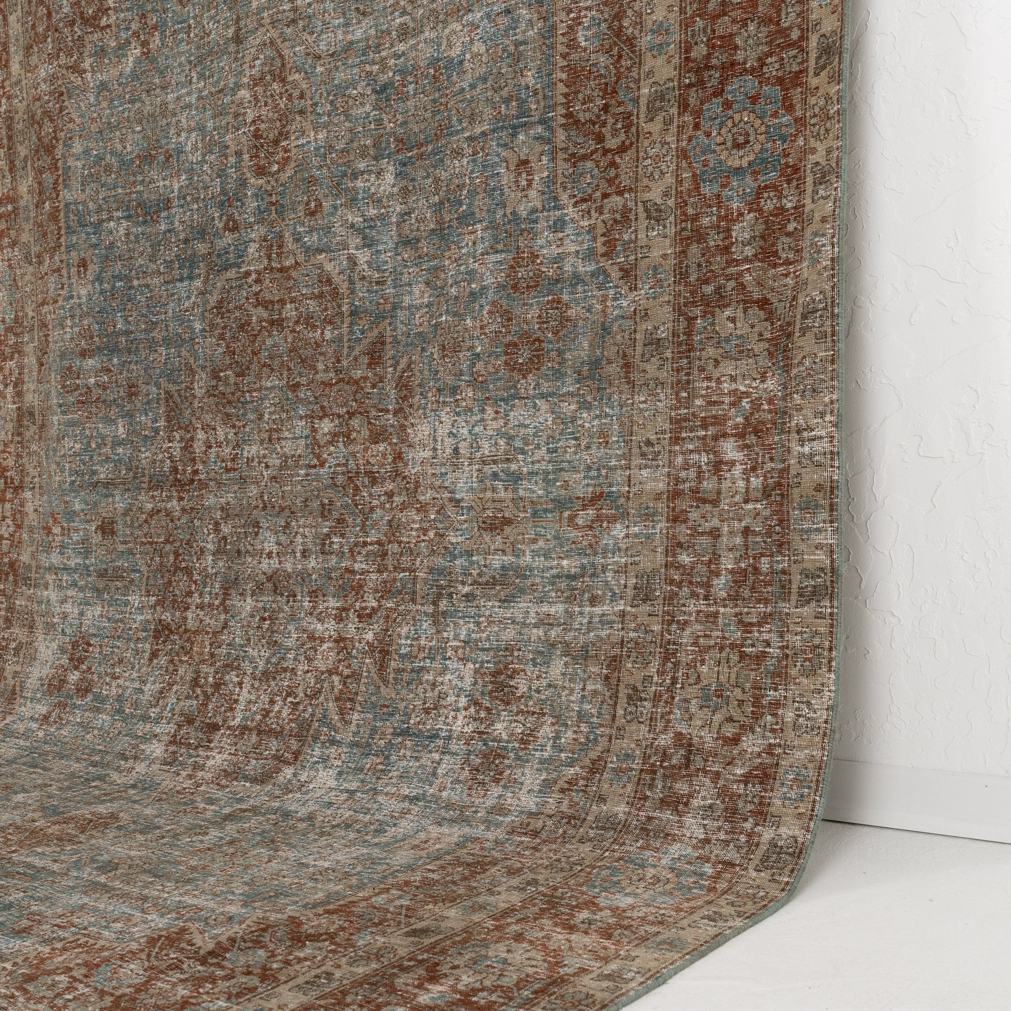 Tisane - Persian Rug, Handcrafted & Timeless