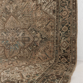 Persian 8x11 Brown Rug