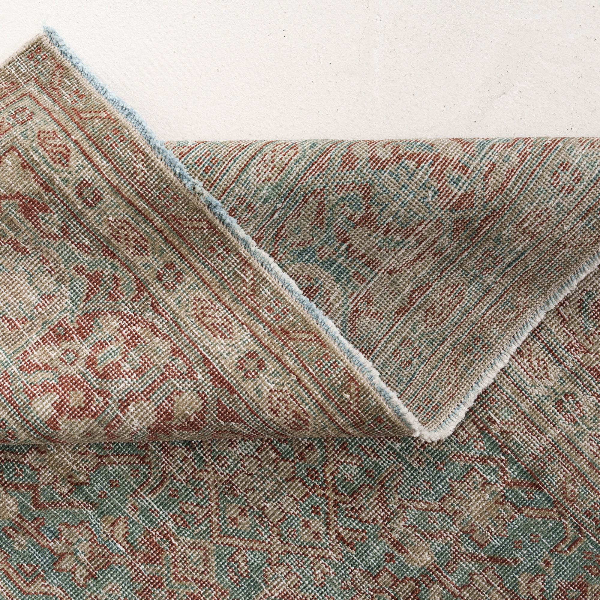 Mahal Red Area Rug