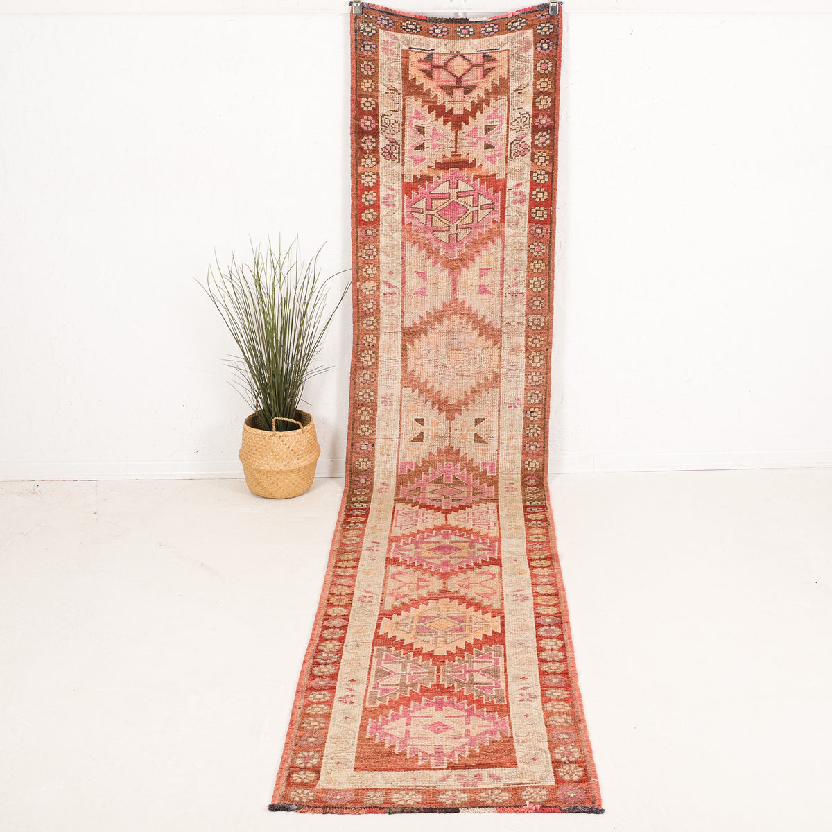 Fortunona - Vintage Turkish Runner Rug