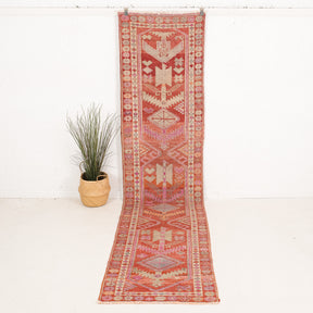 Evaristella - Vintage Turkish Runner Rug
