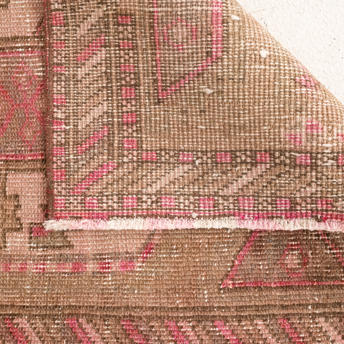 2x9 Beige Runner Rug