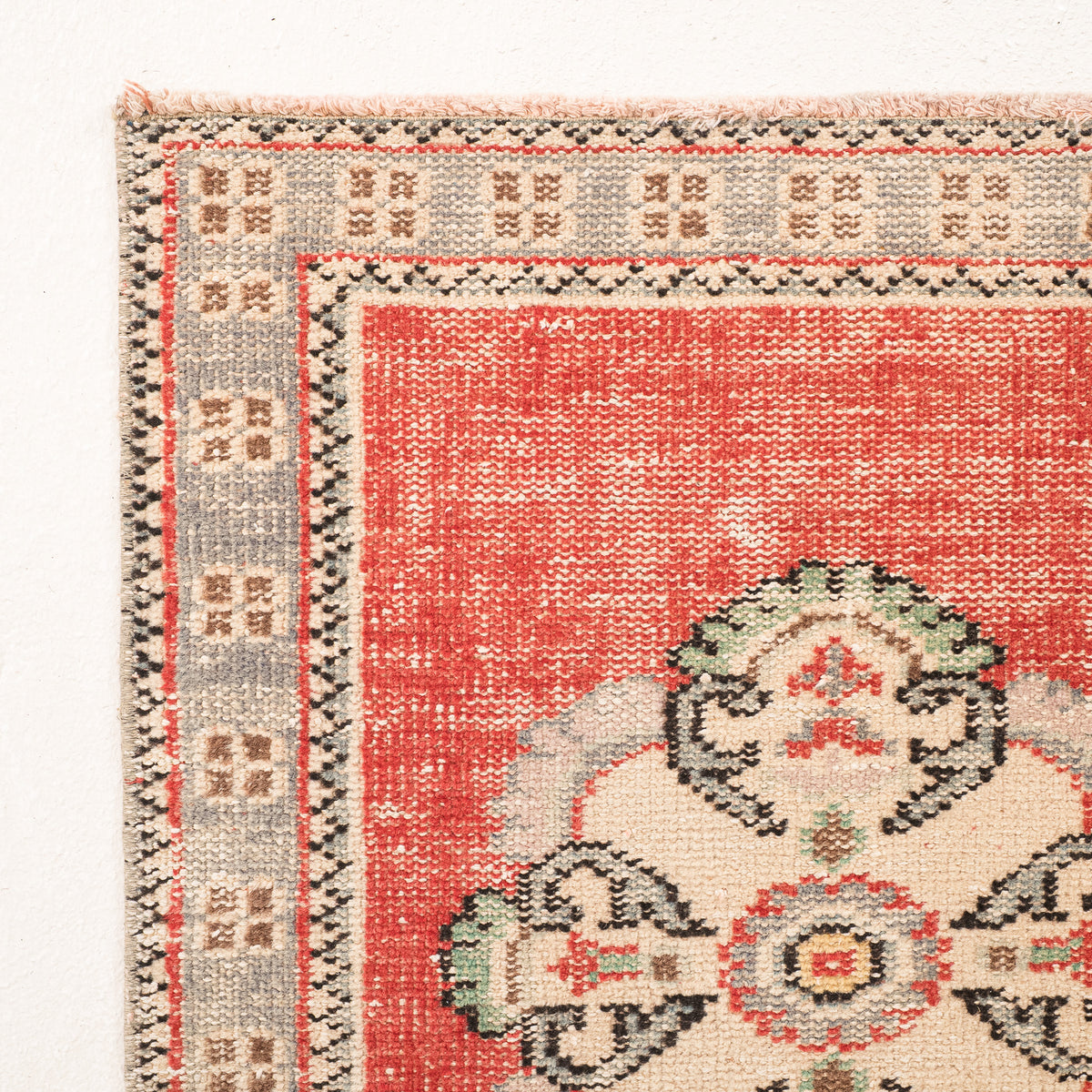 Medallion 3x11 Runner Rug
