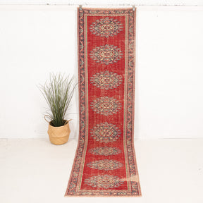 Konstanzona - Vintage Turkish Runner Rug