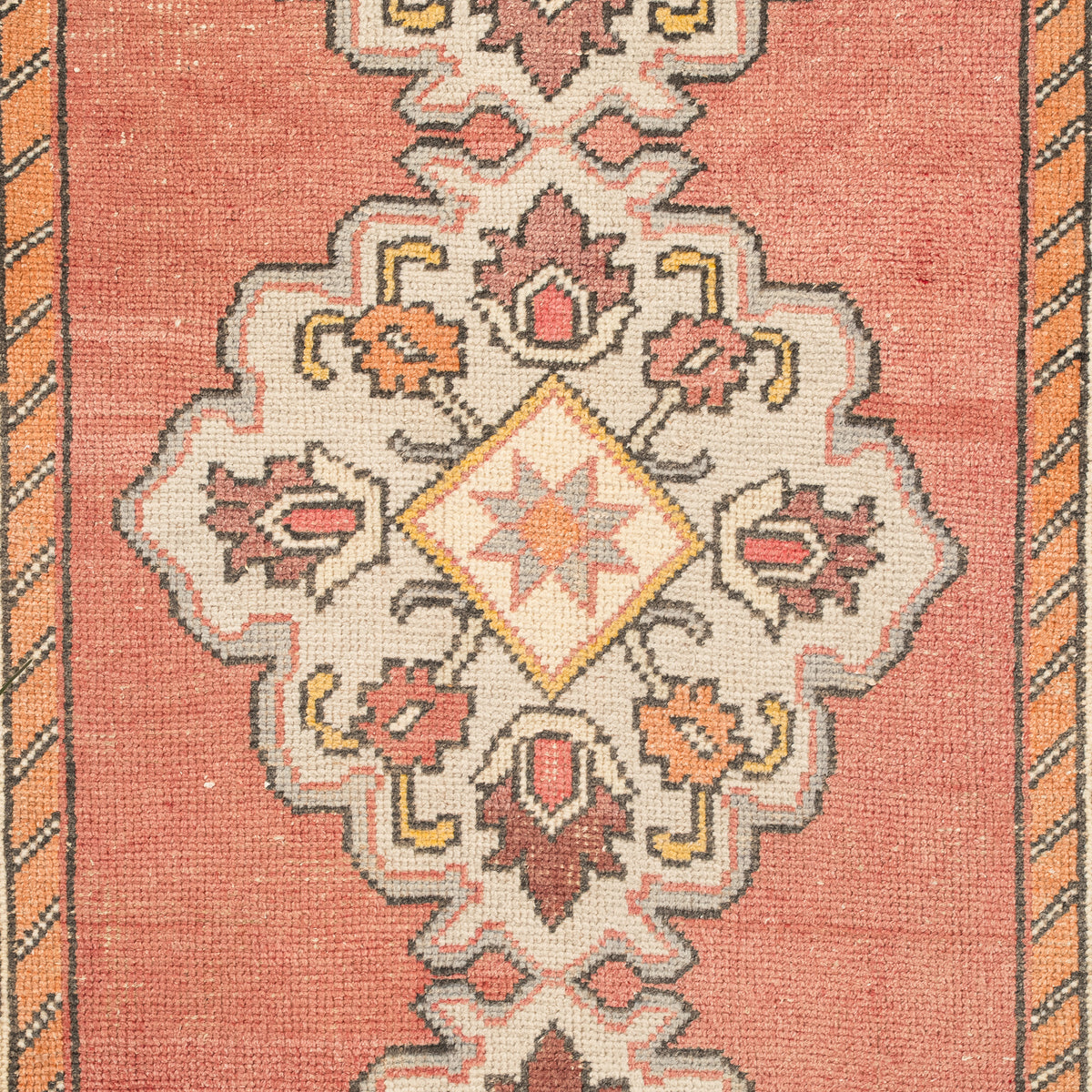 3x9 Vintage Rug