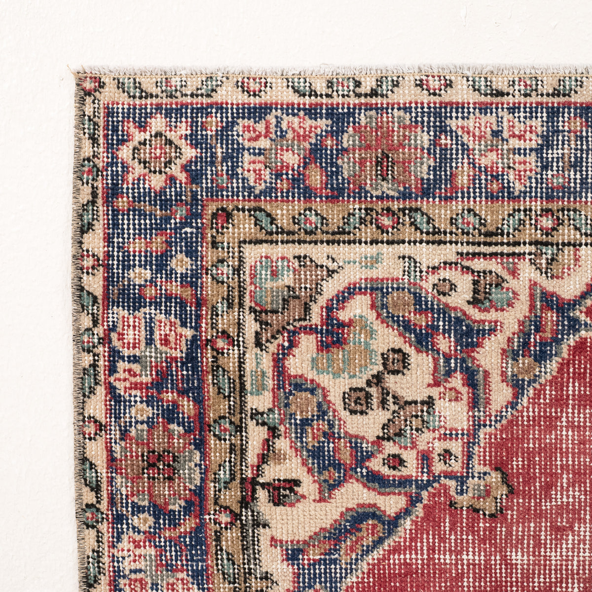 Medallion 3x12 Runner Rug