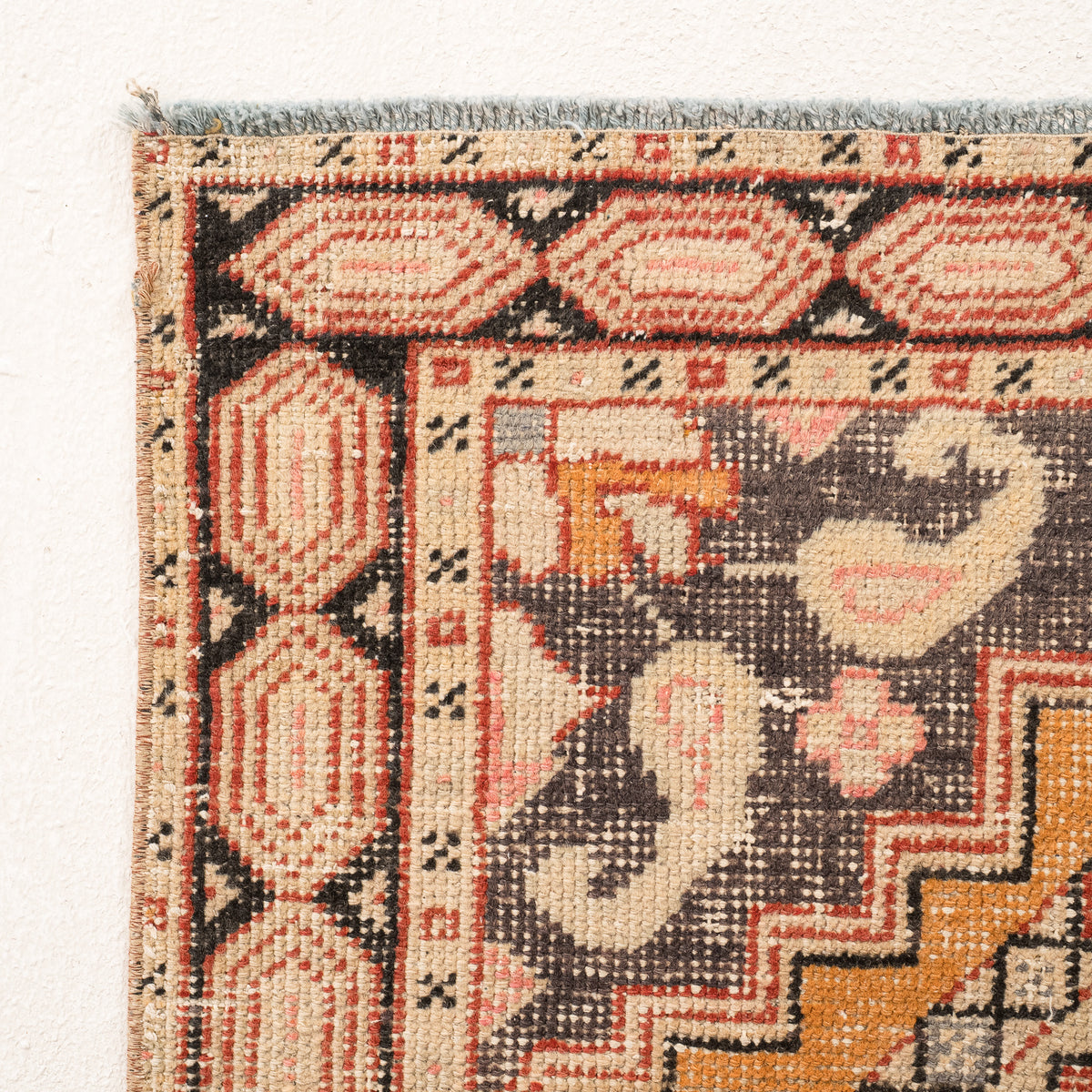 Medallion 3x9 Runner Rug