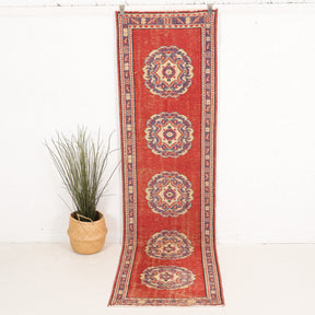 Fabianara - Vintage Turkish Runner Rug