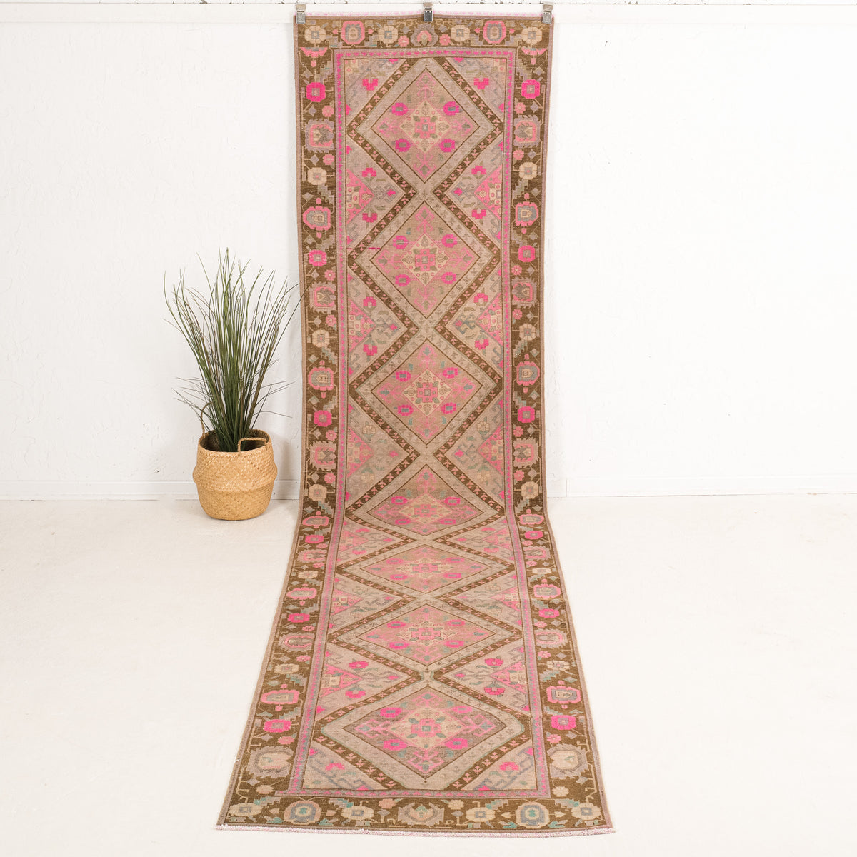 Ulrikisa - Vintage Persian Runner Rug
