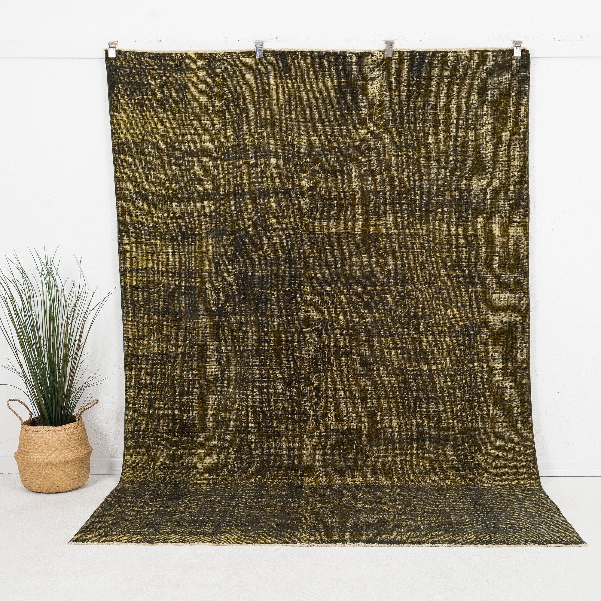 Avenyra - Vintage Turkish Area Rug